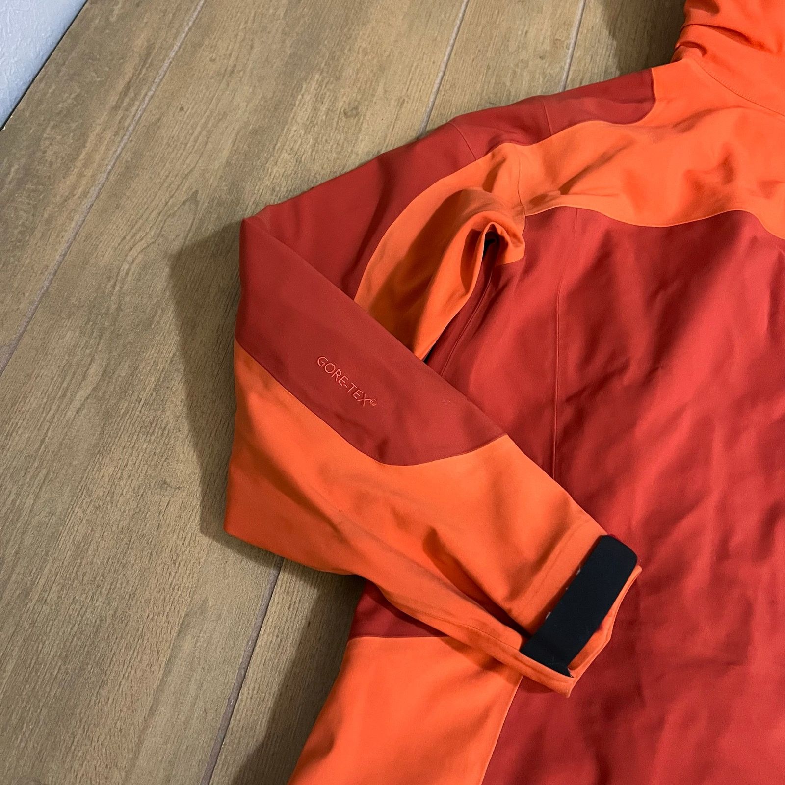 Arc'teryx Arc’teryx Women’s M Ski Shell Jacket RECCO Avalanche Orange Size M / US 6-8 / IT 42-44 - 19 Thumbnail