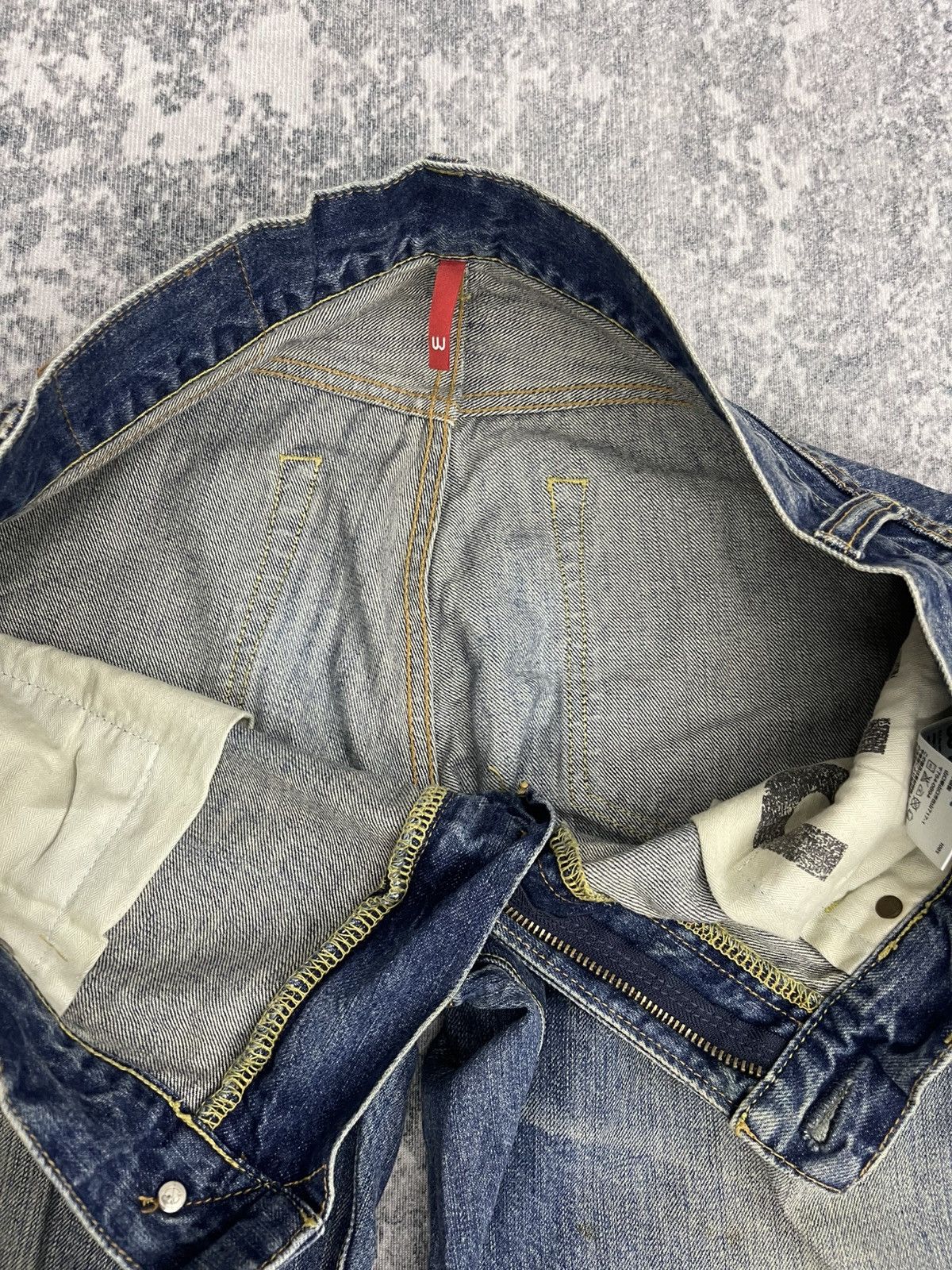Uniqlo Vtg Uniqlo UJ S004 Loose Fit Straight Blue Washed Denim s5 Size US 31 - 9 Thumbnail