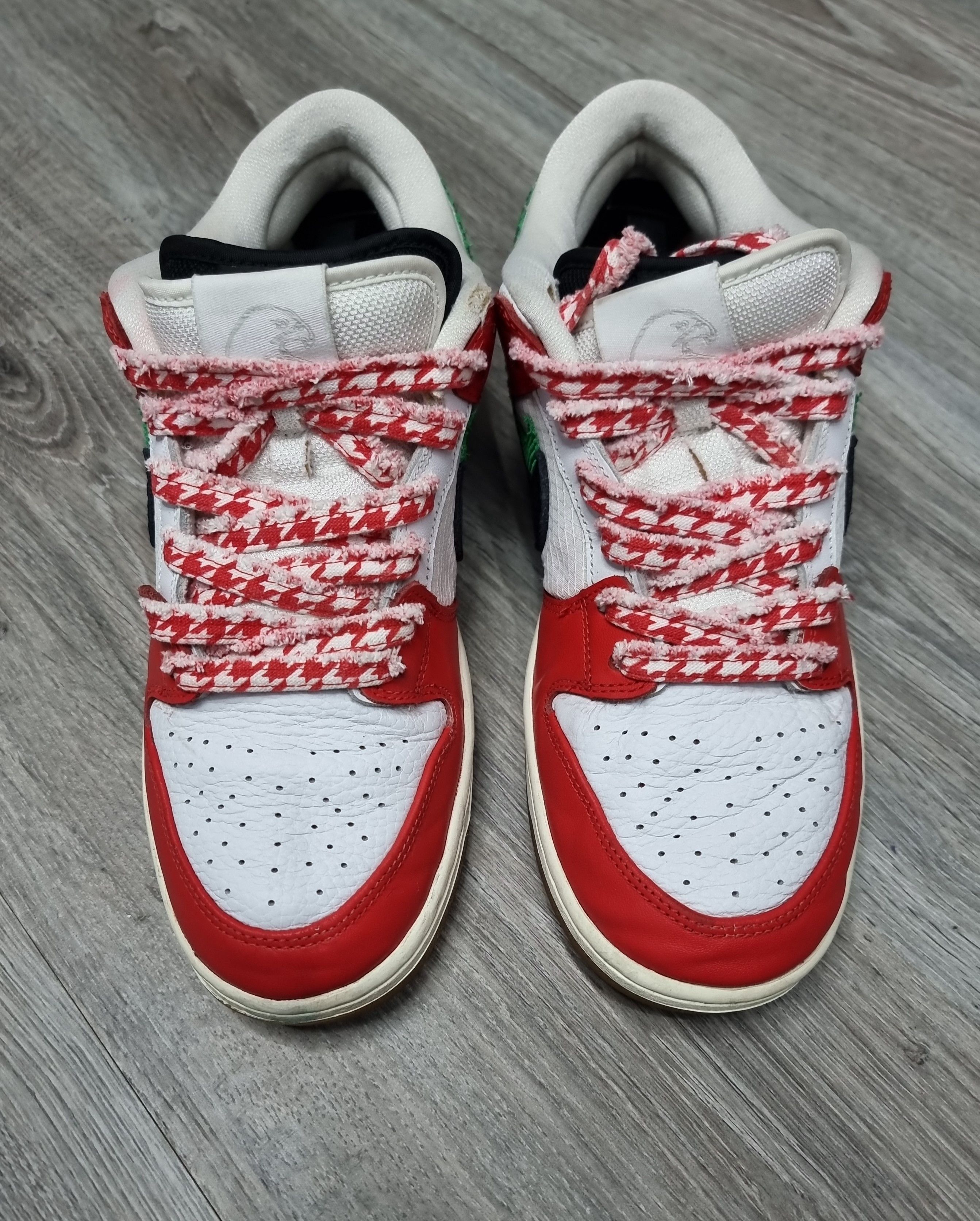 Nike SB Nike SB Dunk Low Frame Skate Habibi Size US 9.5 / EU 42-43 - 5 Thumbnail