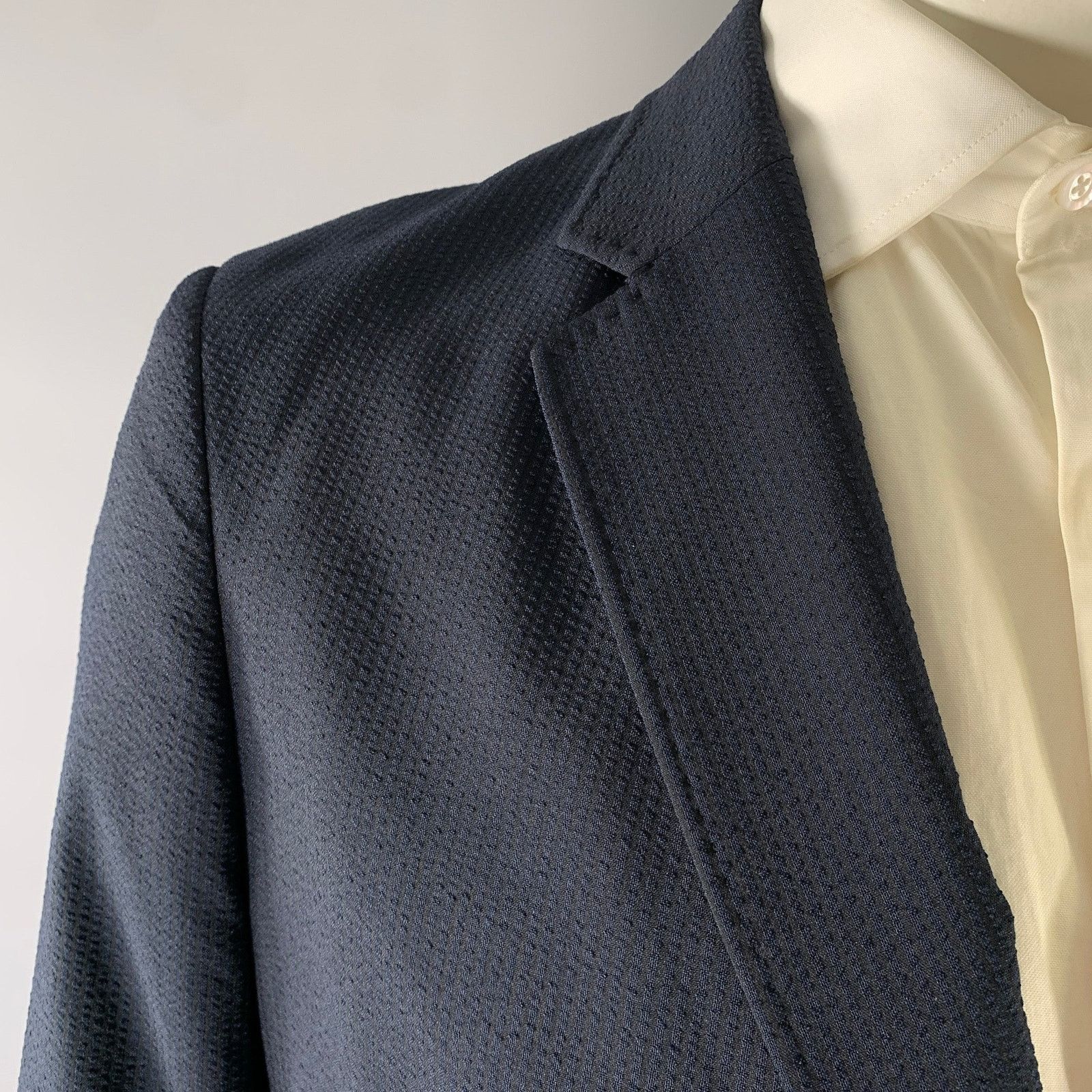 Armani Collezioni ARMANI COLLEZIONI 44 Navy Seersucker Polyester Sport Coat Size 44R - 2 Thumbnail
