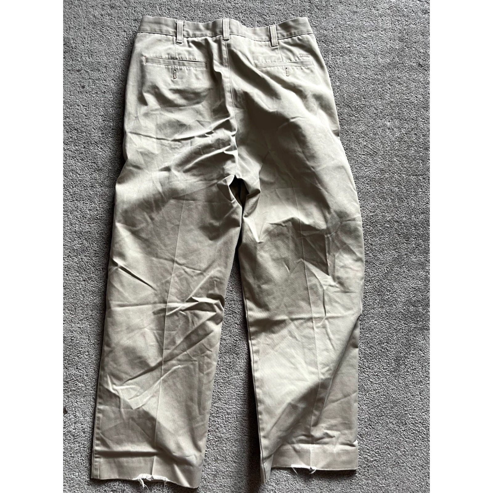 Izod VINTAGE IZOD Chino Pants Men 32x30 Beige Cotton No-Iron Pleated 5-Pocket Belt Loops 30 Inseam, Classic Fit Mens Size US 32 / EU 48 - 3 Thumbnail