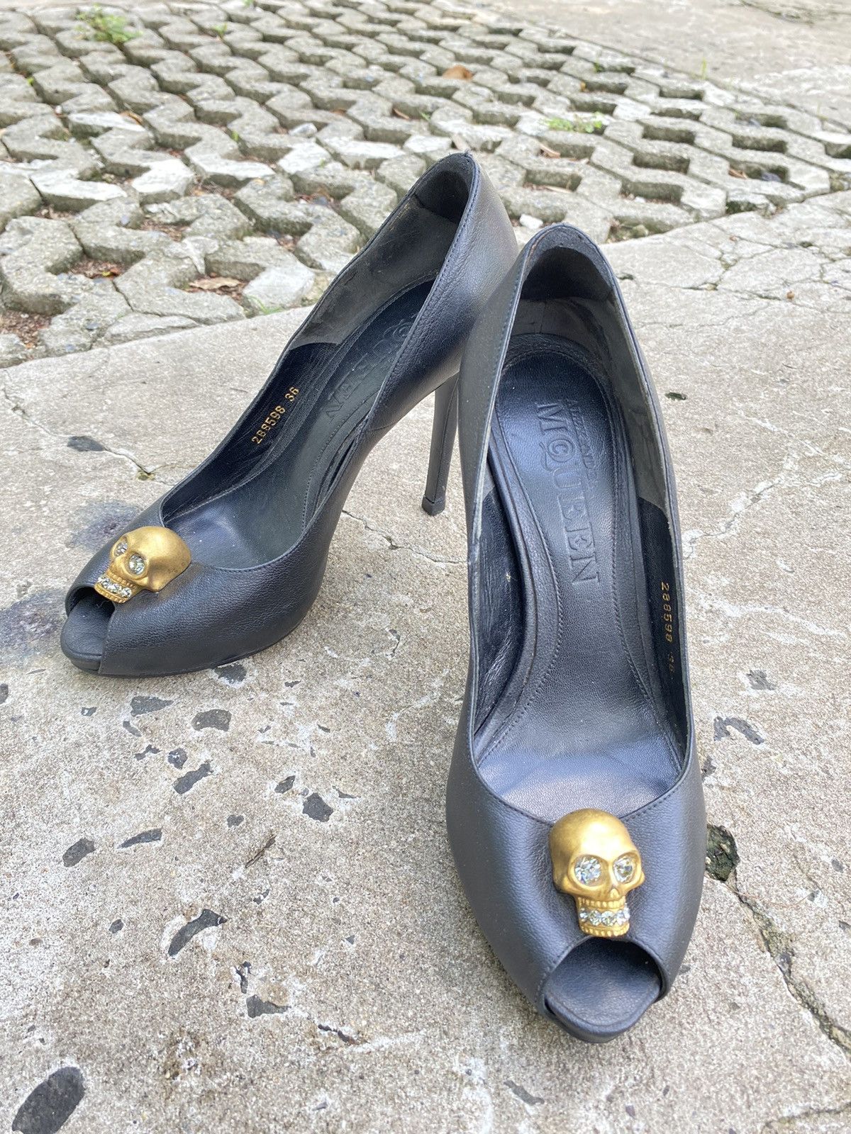 Alexander McQueen Alexander McQueen Leather Embellished Skull Peep Toe Pumps Size US 6 / IT 36 - 2 Thumbnail