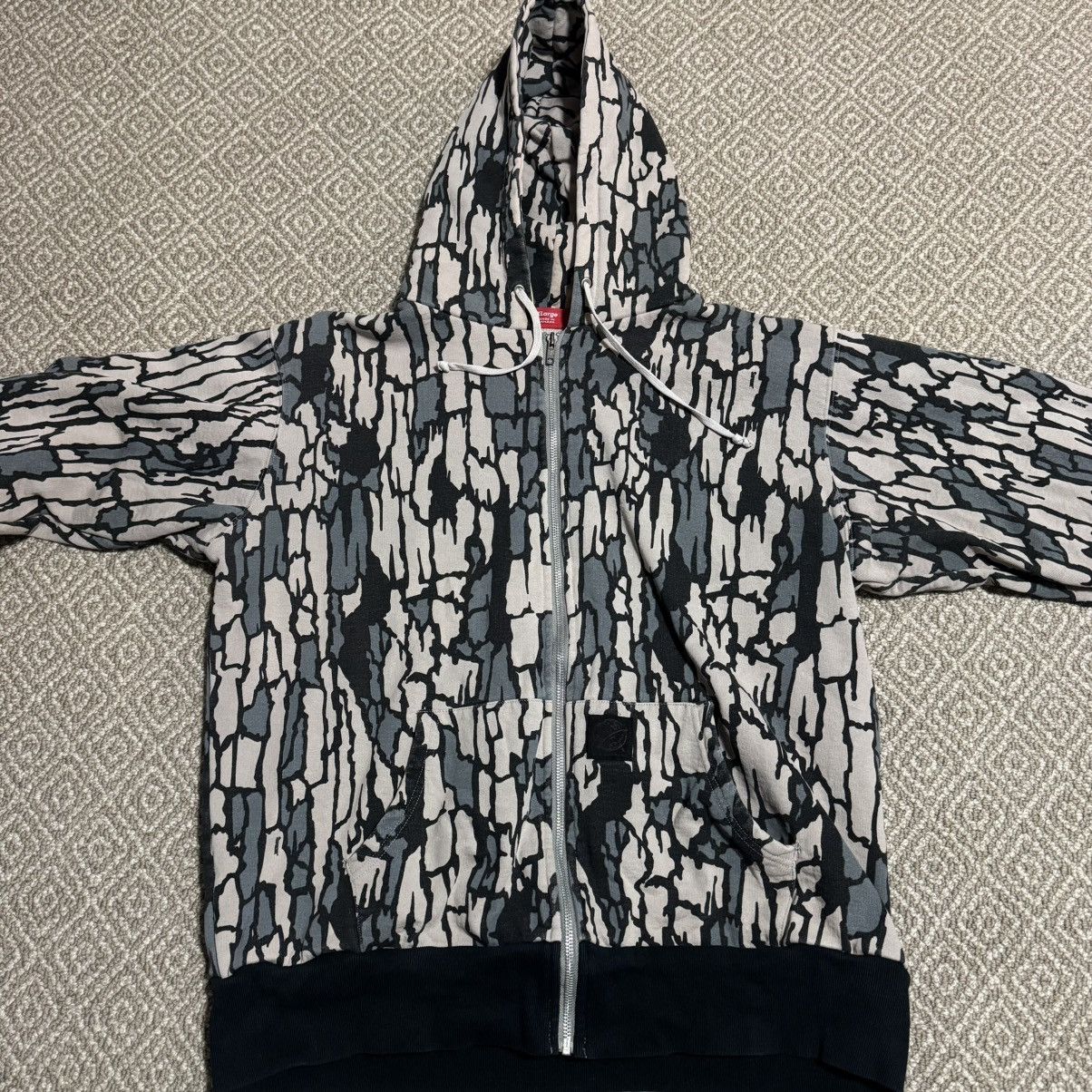 Supreme Supreme Thermal Lined Cold World Tre bark Camo Zip Up Jacket Size US XL / EU 56 / 4 - 5 Thumbnail
