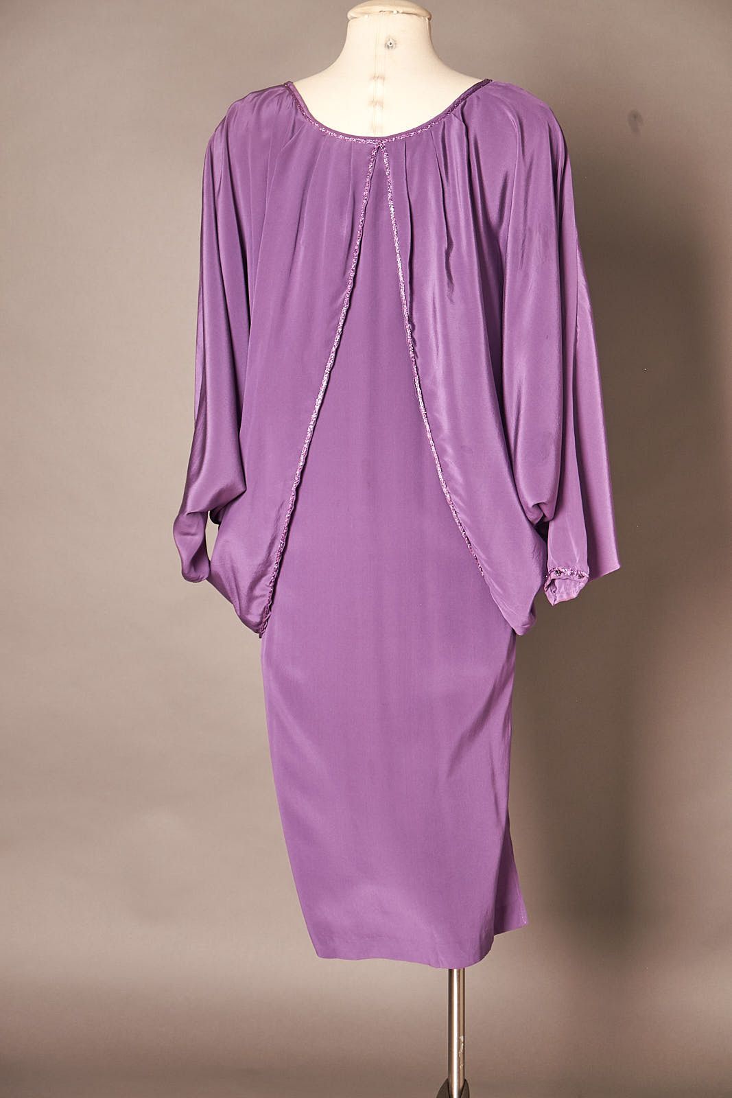 Vintage Vintage Purple Caped Shift Dress Size M / US 6-8 / IT 42-44 - 4 Thumbnail