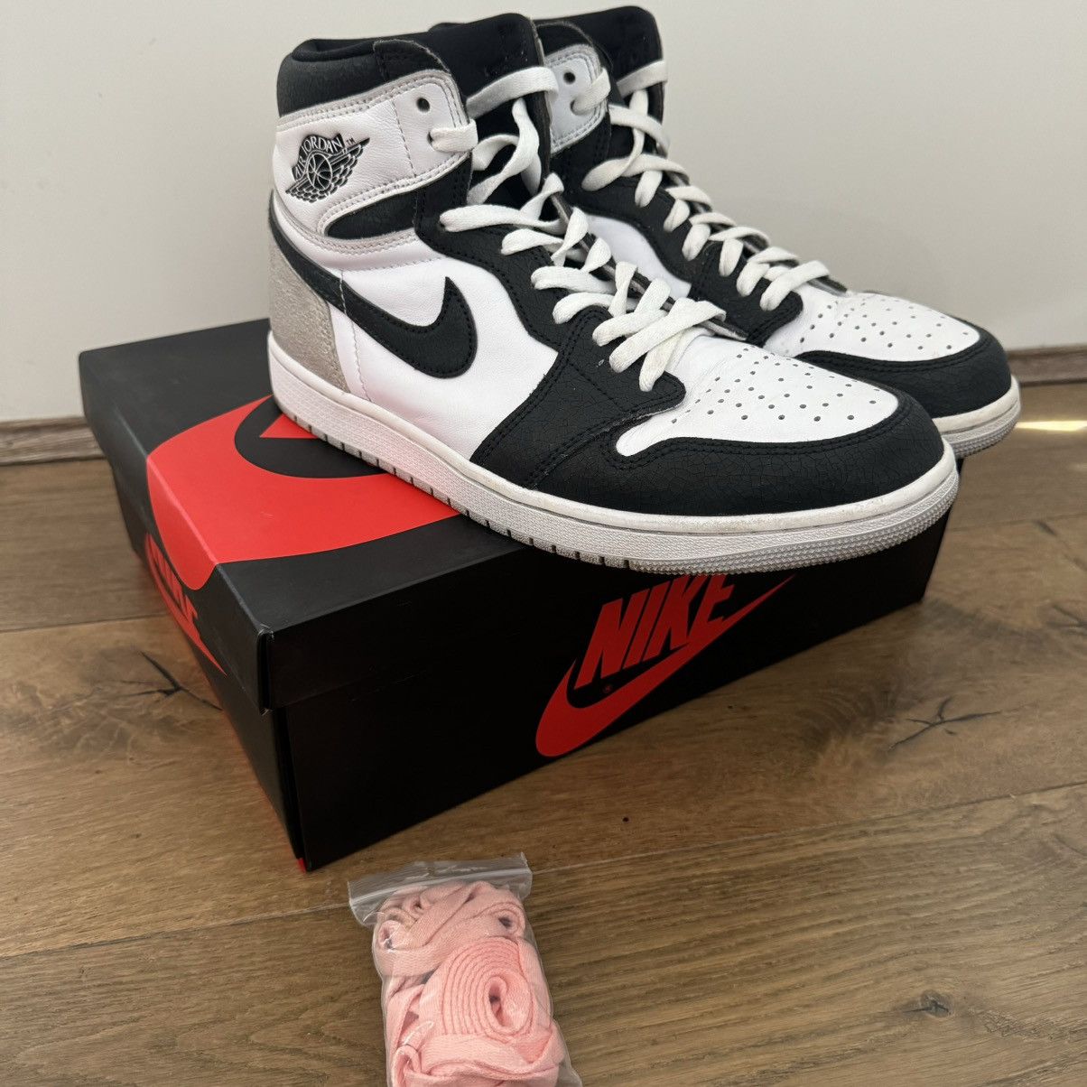 Jordan Brand Jordan 1 High Retro Stage Haze Size US 10 / EU 43 - 11 Thumbnail