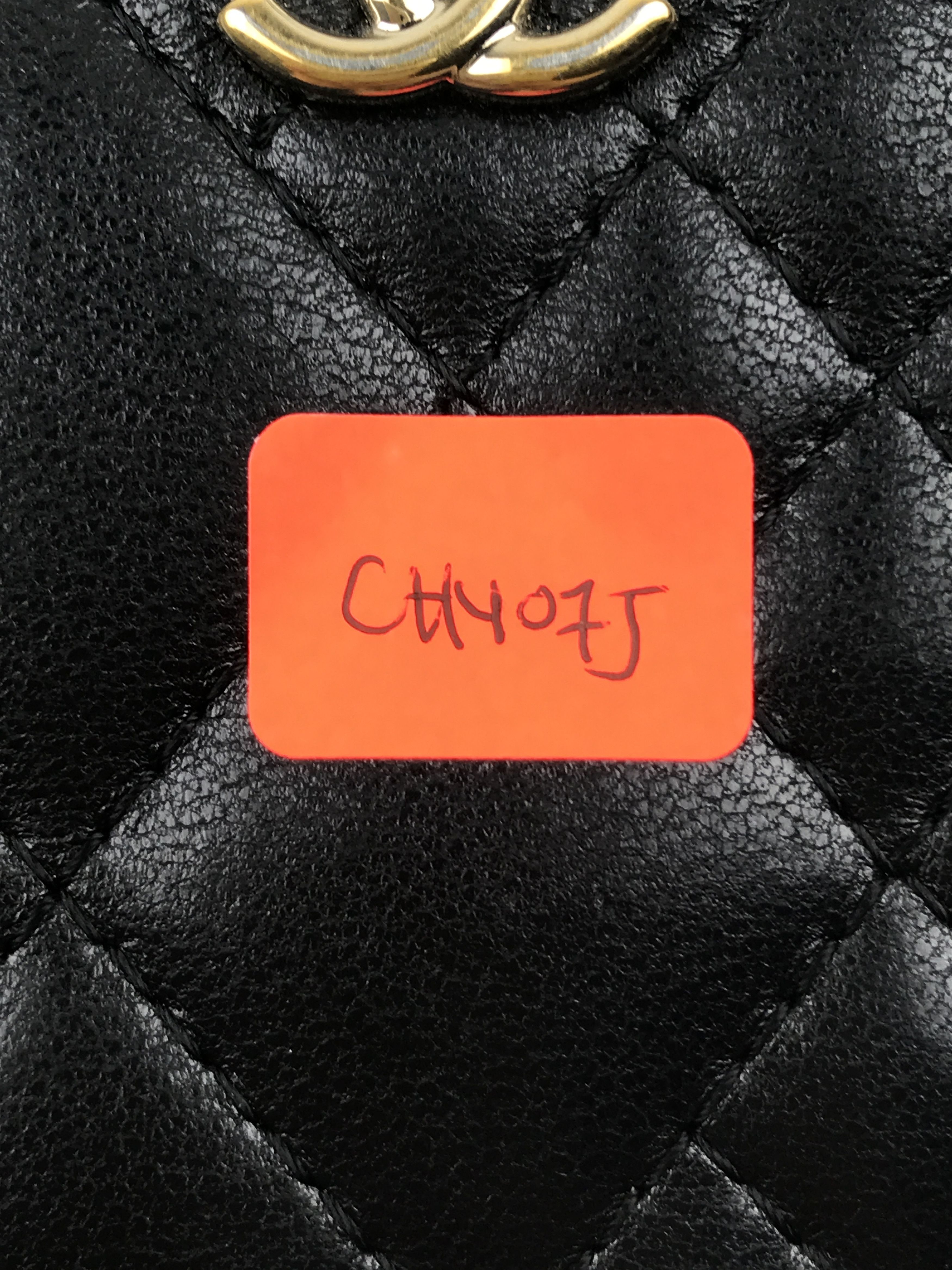 Chanel × Vintage Vintage Chanel Quilted Zip Around Wallet Size ONE SIZE - 16 Thumbnail