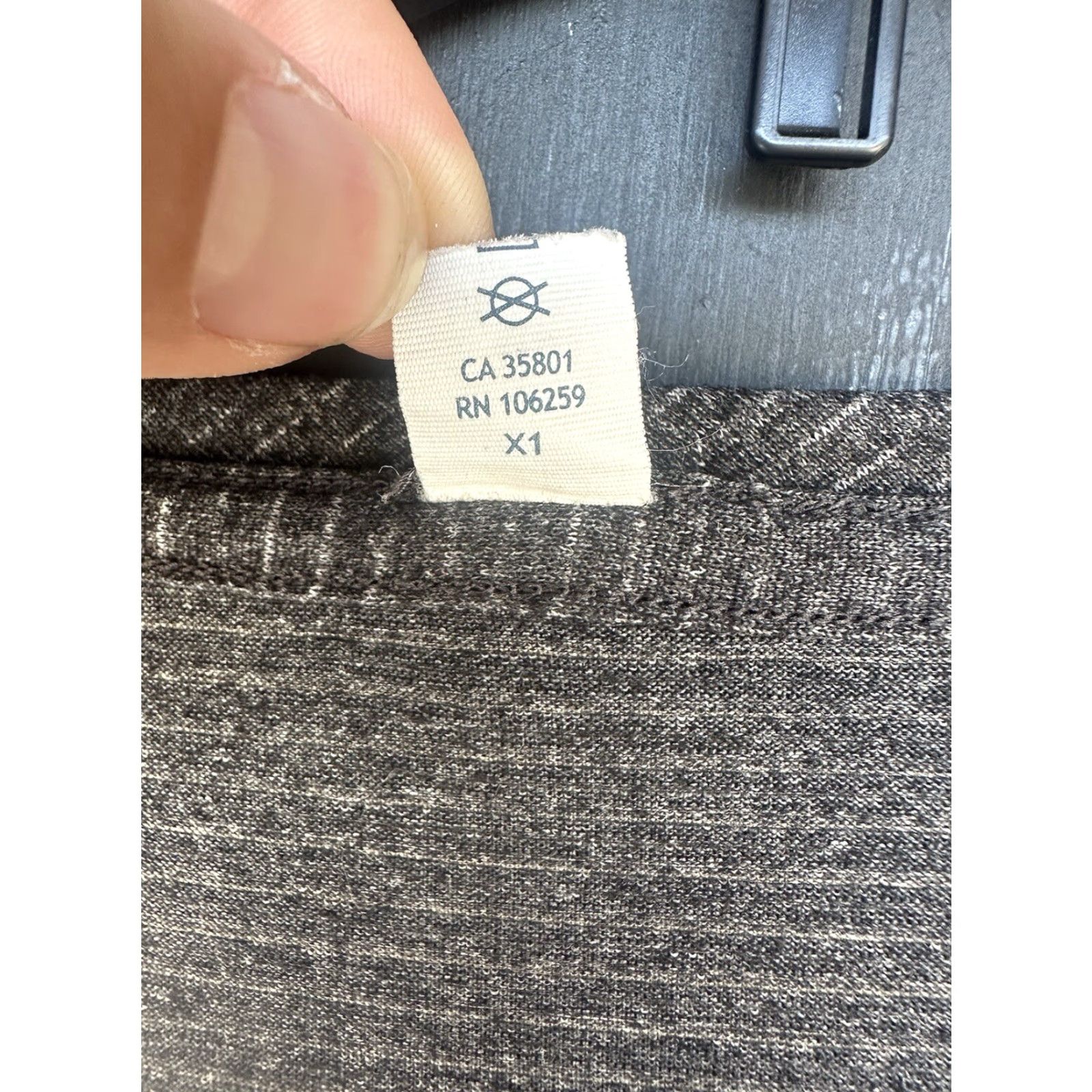 Lululemon Lululemon Shirt Women Short Sleeve Size 6 Charcoal Pullover Breathable Lightweight Stretch Airy Activewear Shirt Size M / US 6-8 / IT 42-44 - 4 Thumbnail