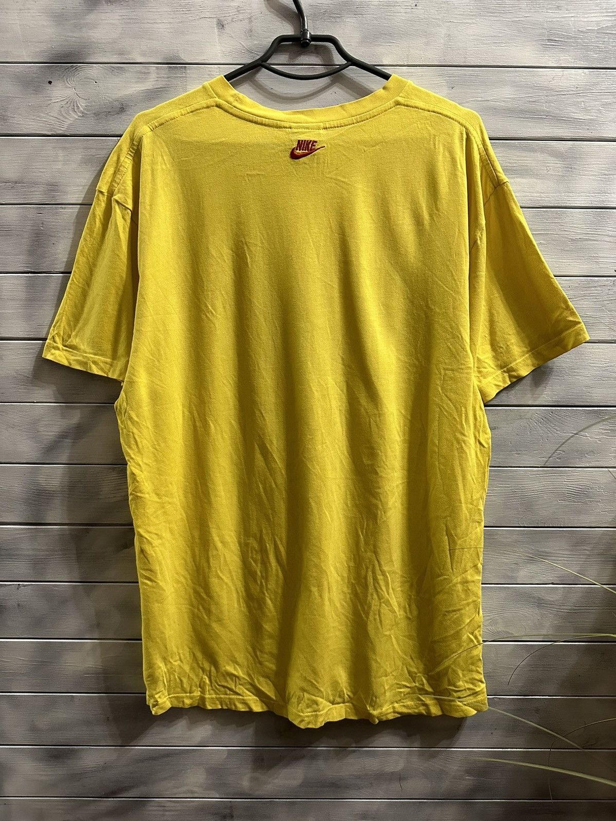 Nike Rare Vintage T-Shirt Nike London Y2K Swoosh drill style Size US XL / EU 56 / 4 - 5 Thumbnail