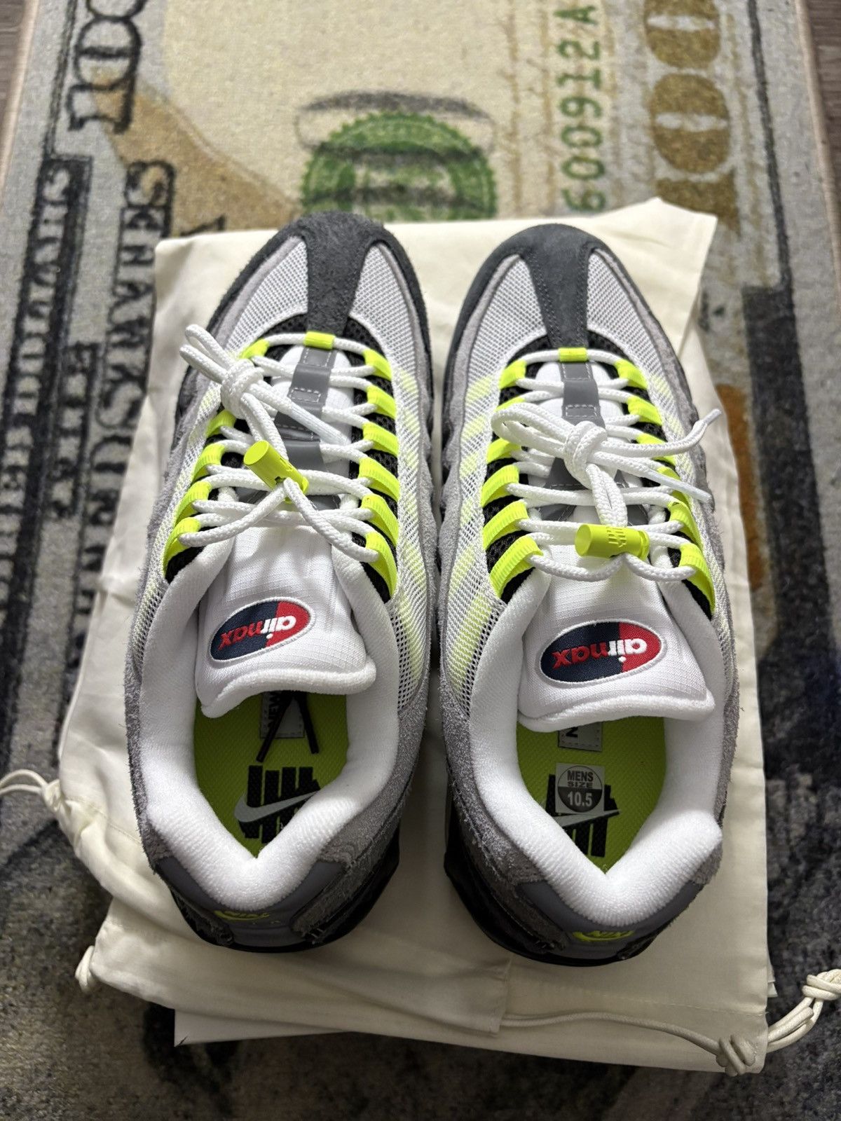 Nike × Undefeated Nike Air Max 95 Undefeated Geo NYC Neon (600 Pairs) Size US 10.5 / EU 43-44 - 7 Thumbnail