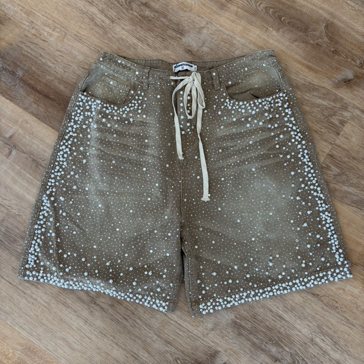 Vale Vale Beige Sand Pearl Shorts Size 34 Size US 34 / EU 50 - 1 Thumbnail