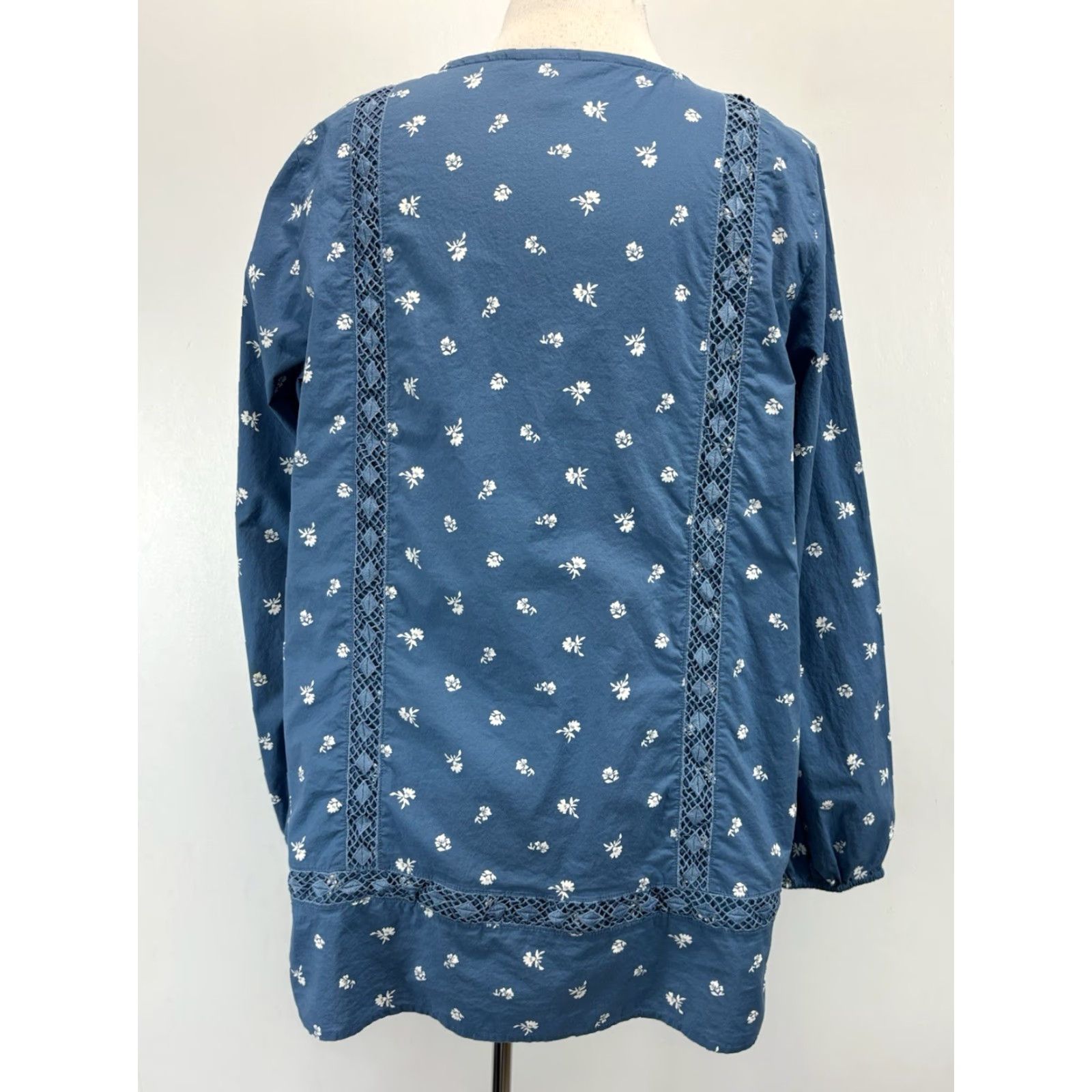 Lands' End VINTAGE Lands' End Floral Tunic Top Shirt Large 14 16 Women’s Blue Long Sleeve Cotton Womens Size L / US 10 / IT 46 - 3 Thumbnail