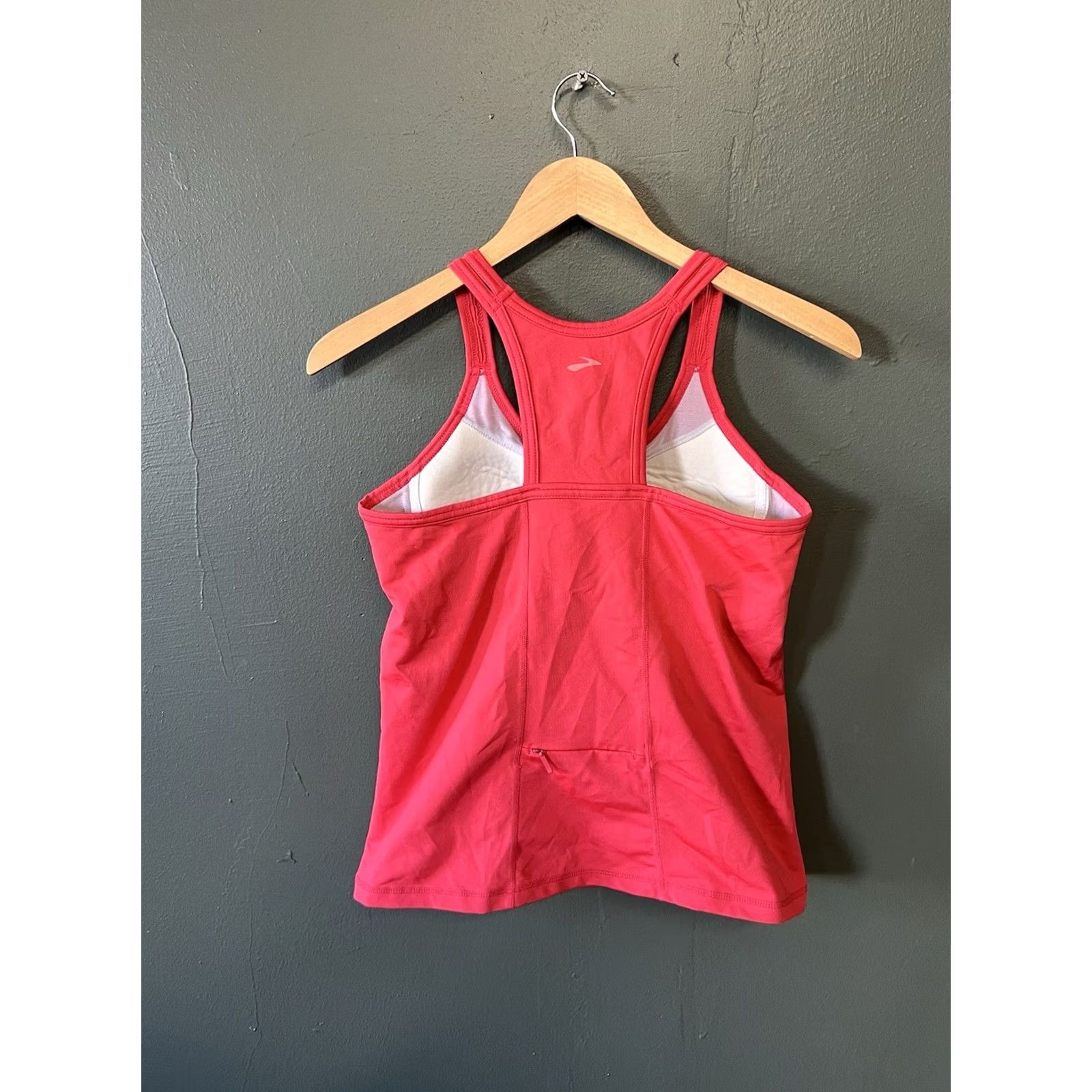 Brooks Brooks Shirt Womens M Red Running Sleeveless Athletic Built Bra Size Size M / US 6-8 / IT 42-44 - 2 Thumbnail