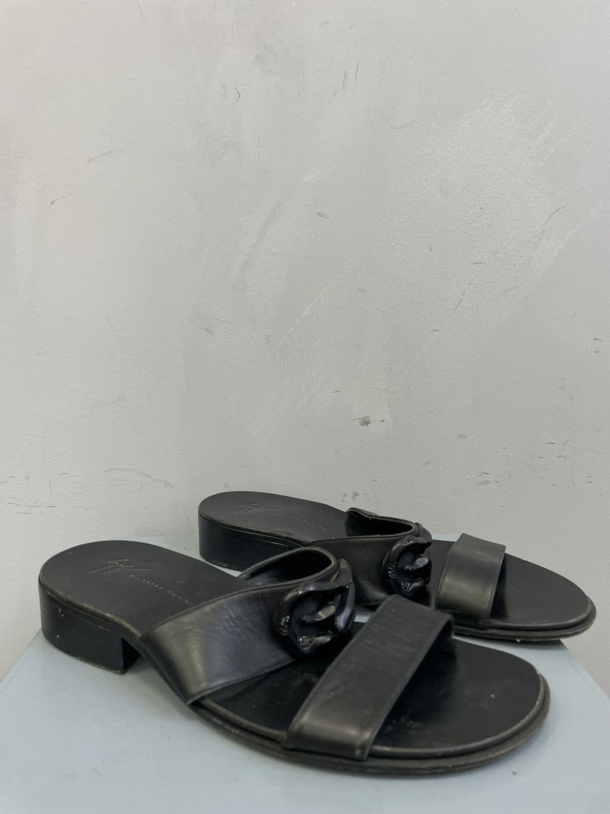 Luxury designer guiseppe zanoti Italian sandals slippers