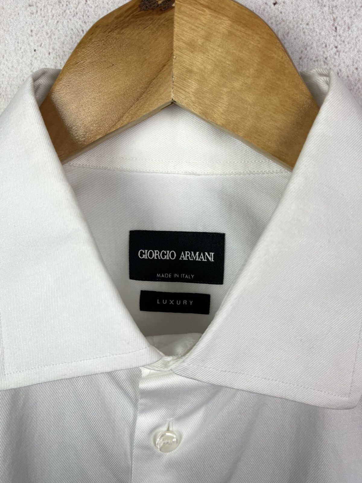 Giorgio Armani Luxury Giorgio Armani Classic Button Ups Shirt Italy Rare Size US M / EU 48-50 / 2 - 10 Thumbnail