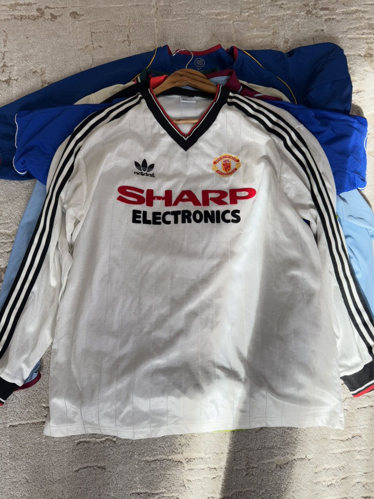 Adidas Very Rare Manchester United 1982-1984 Away Soccer Jersey Kit Size US L / EU 52-54 / 3 - 4 Thumbnail
