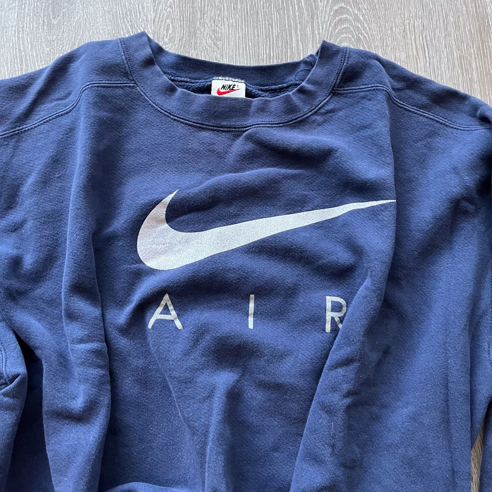 Nike Rare 90s Nike AIR White Tag Swoosh Crewneck Sweater XL USA Size US XL / EU 56 / 4 - 2 Thumbnail