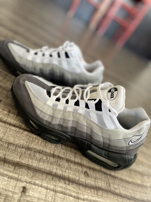 Air max 95 shop grey gradient