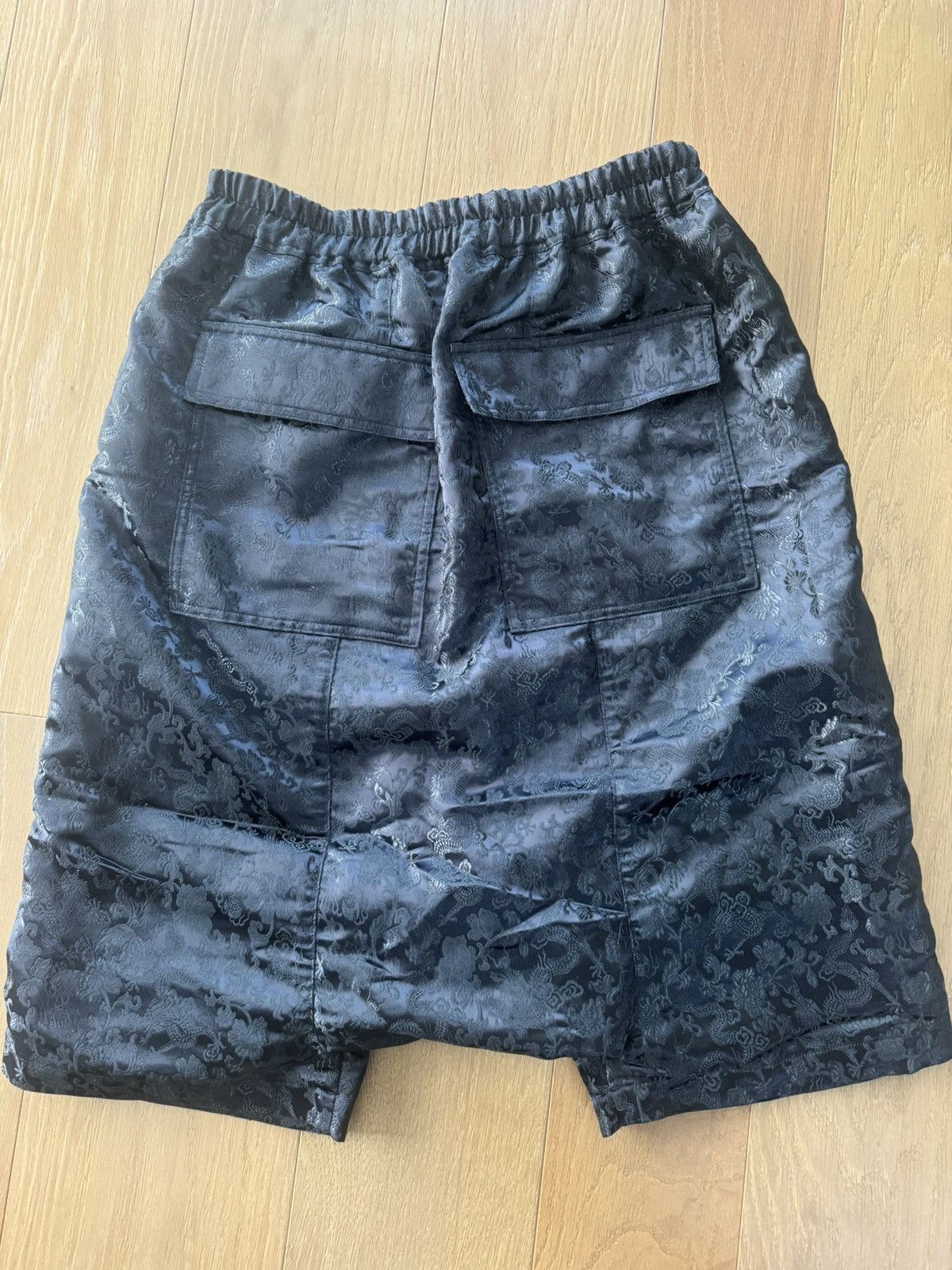 Junya Watanabe Junya watanabe dragon print shorts Size US 32 / EU 48 - 2 Thumbnail