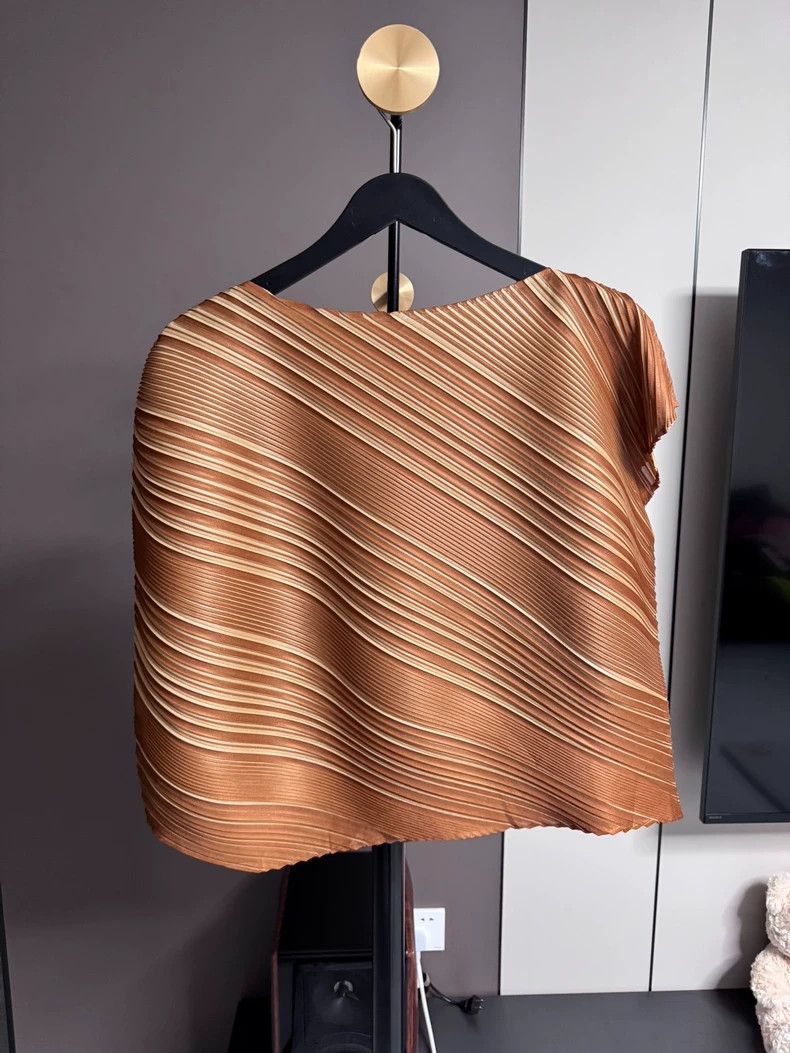 Issey Miyake Issey Miyake size:3 Metal twill top Size XS / US 0-2 / IT 36-38 - 2 Thumbnail