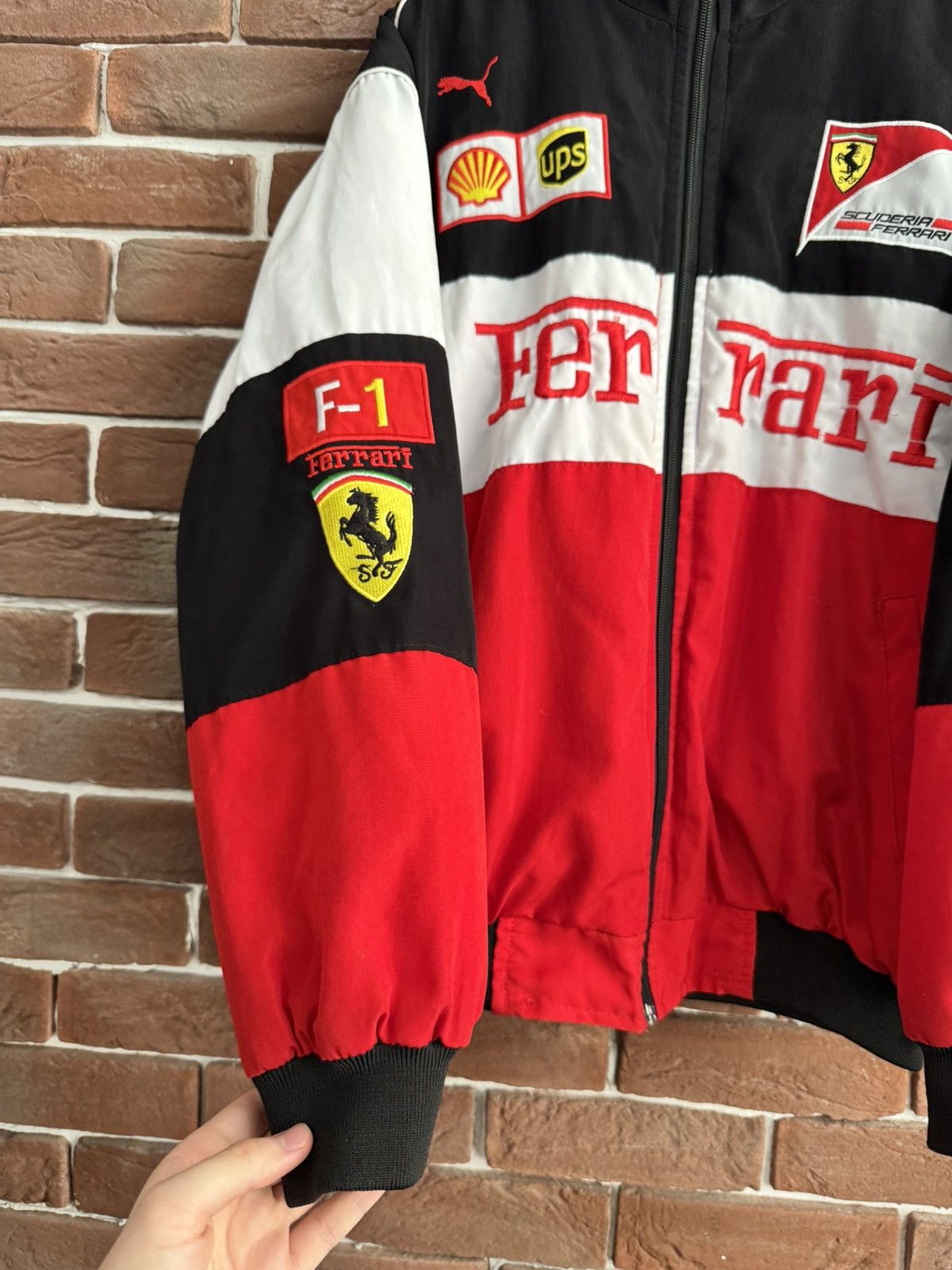 Ferrari Vintage Y2k Ferrari Racing Formula One Rare Hype Jacket Size US L / EU 52-54 / 3 - 6 Thumbnail