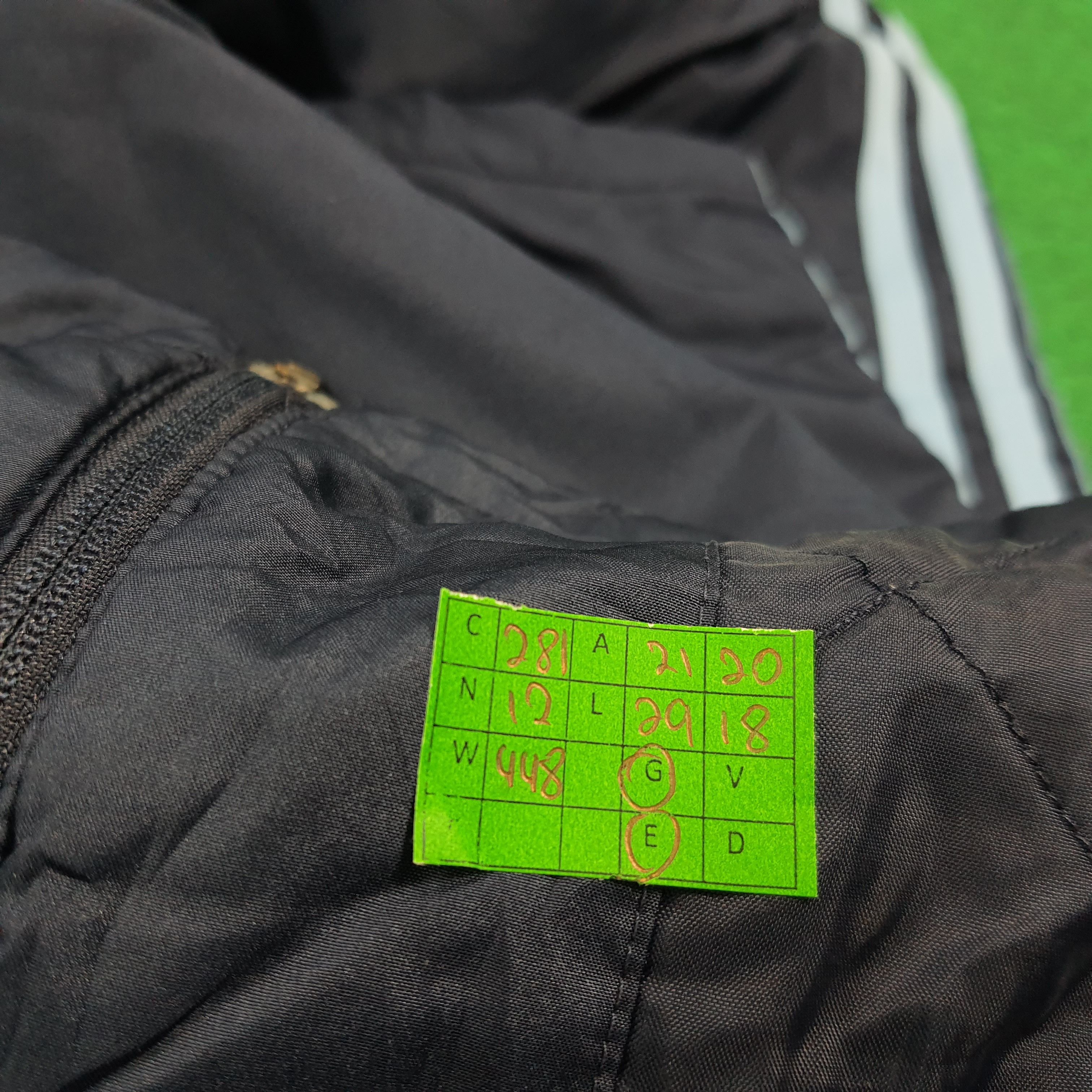Adidas Vintage Adidas Stripes Custom Yohji Logo Jacket C281N12 Size US M / EU 48-50 / 2 - 12 Thumbnail