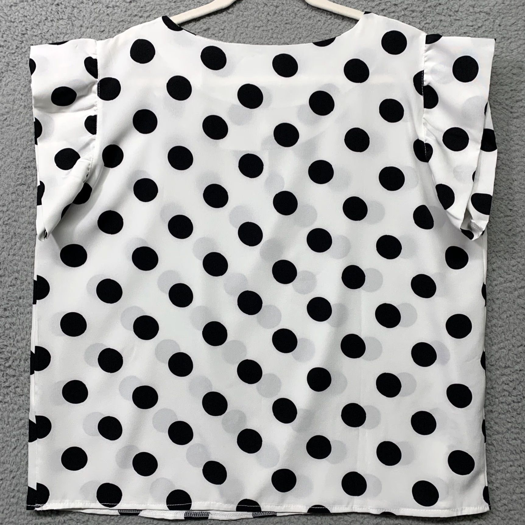X-LARGE VINTAGE? NEW Women's Unbranded White Blouse Black Polka Dot XL (C-Measurements) NWOT Size XL / US 12-14 / IT 48-50 - 4 Thumbnail