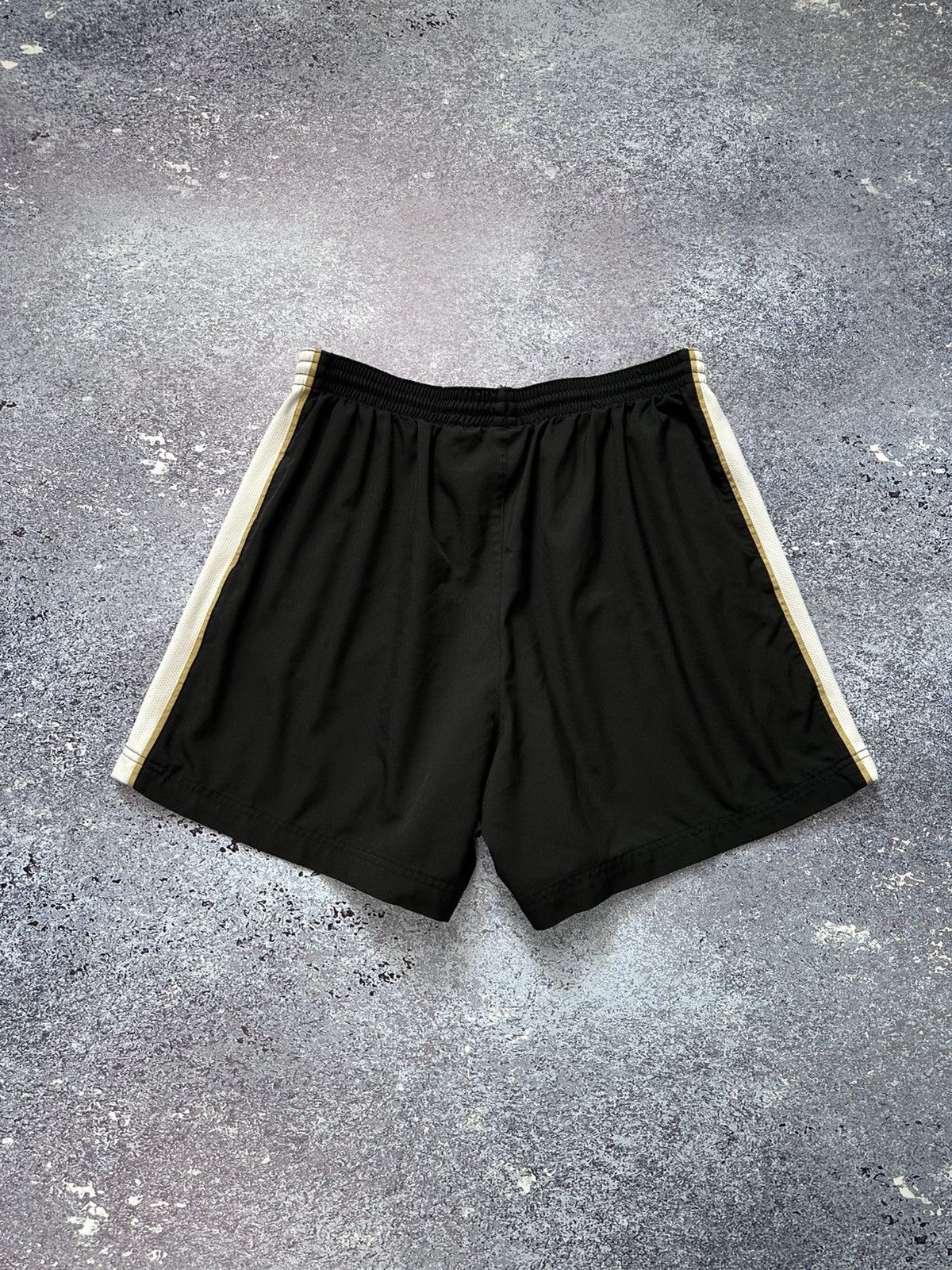 Nike Vintage Nike Total Jersey Shorts Size US 36 / EU 52 - 8 Thumbnail