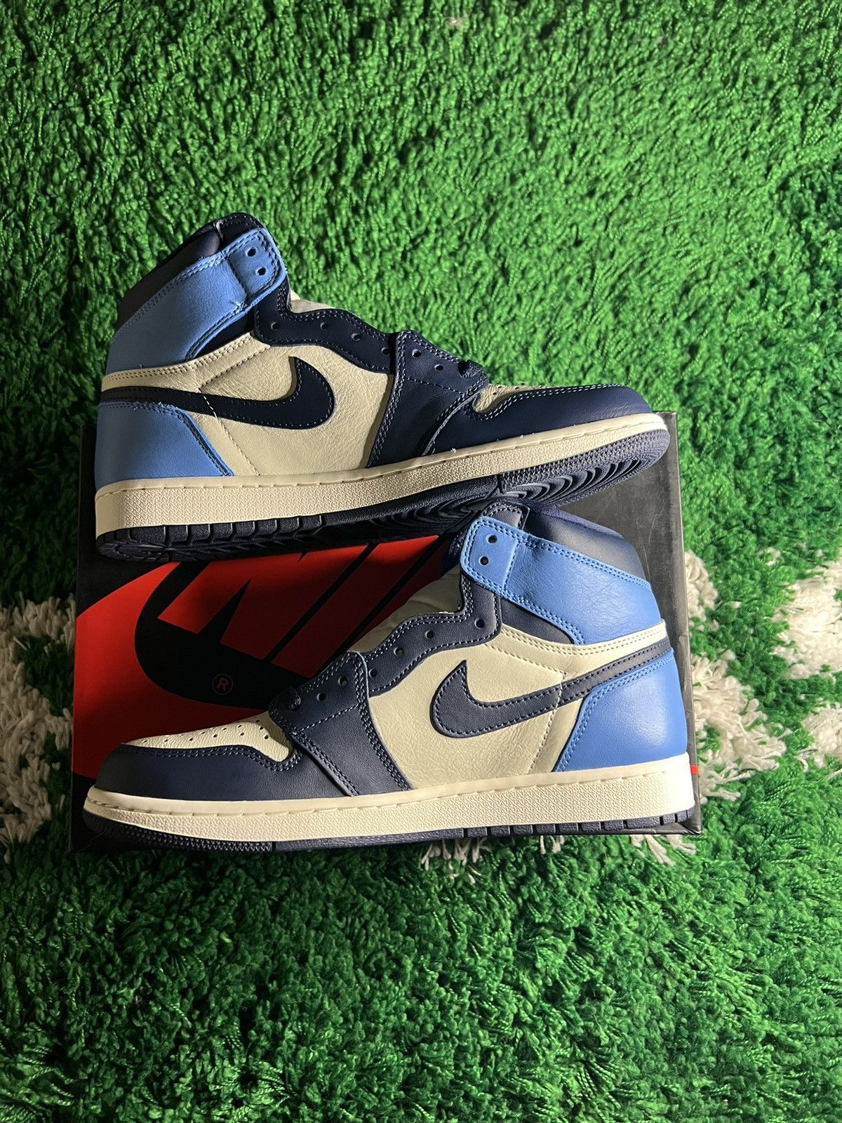 Nike Jordan 1 High Obsidian Size US 10 / EU 43 - 2 Thumbnail
