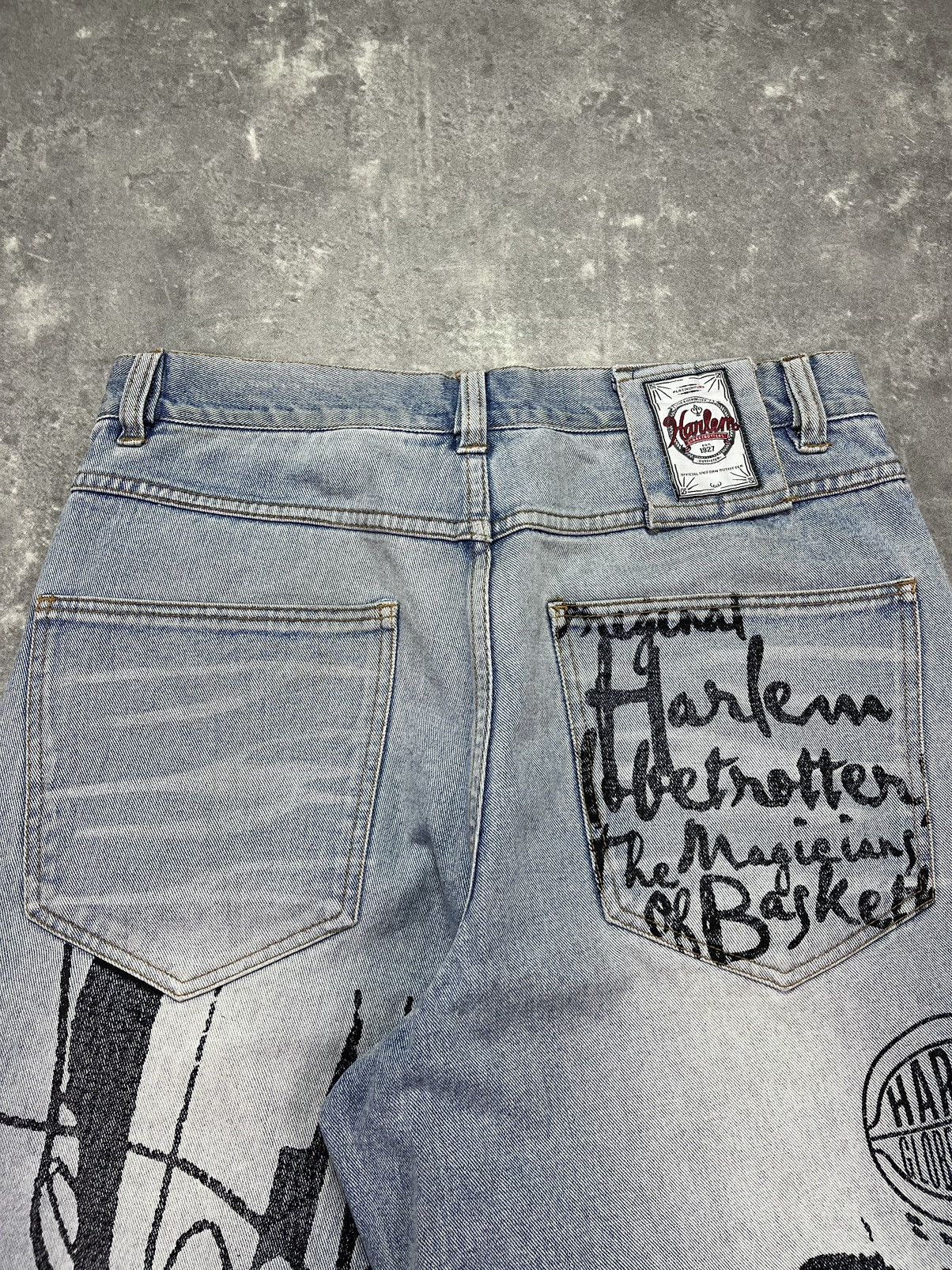 Fubu Platinum Fubu Harlem Globetrotters Printed Baggy Denim Jorts Size US 34 / EU 50 - 13 Thumbnail