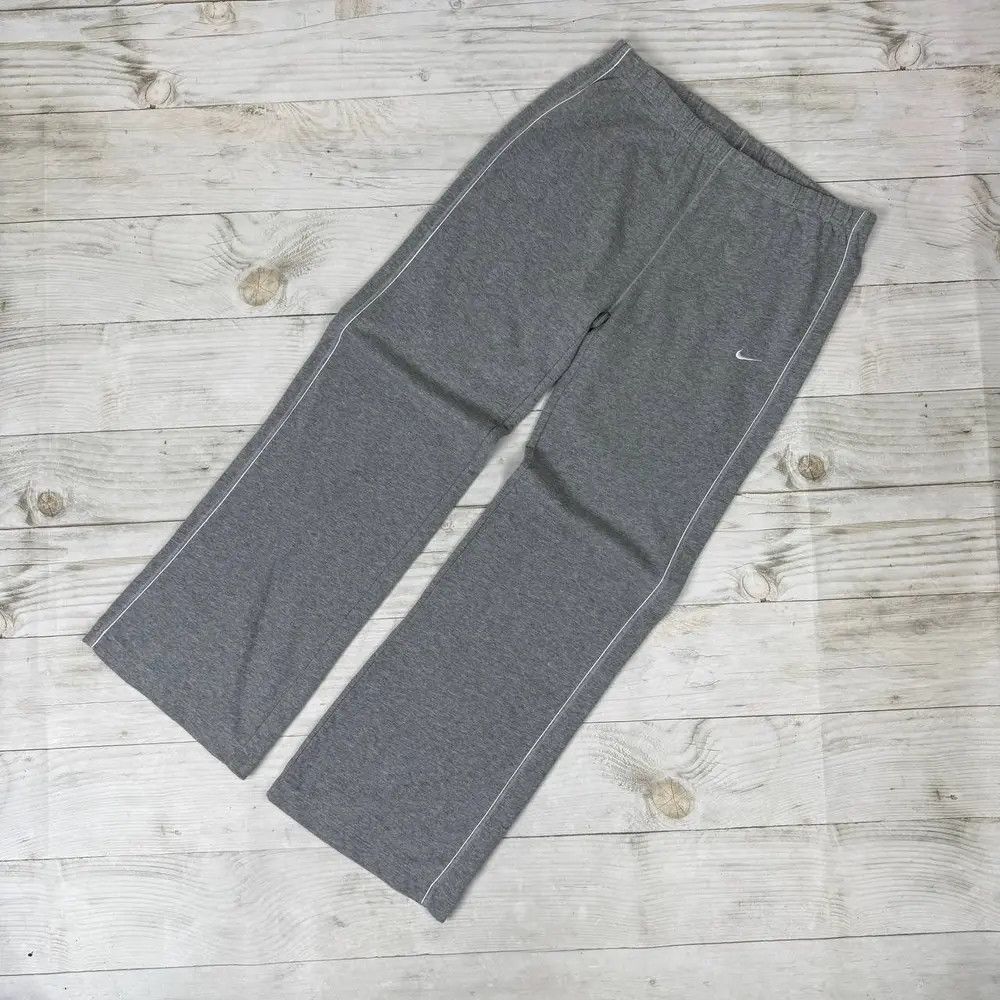 Nike Vintage Nike Sweatpants Baggy 00s Swoosh Striped Y2K Size US 36 / EU 52 - 1 Thumbnail