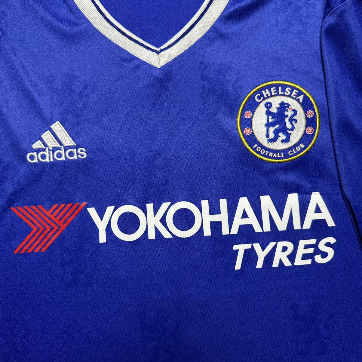 Vintage CHELSEA ADIDAS 2016/2017 FOOTBALL HOME JERSEY #11 PEDRO Size US M / EU 48-50 / 2 - 5 Thumbnail