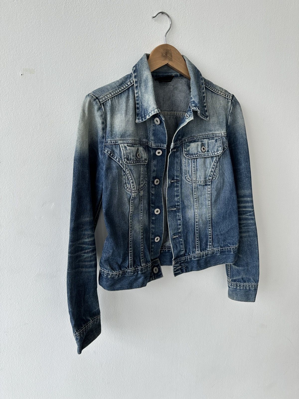 Diesel × Vintage Diesel distressed denim jacket Size S / US 4 / IT 40 - 2 Thumbnail