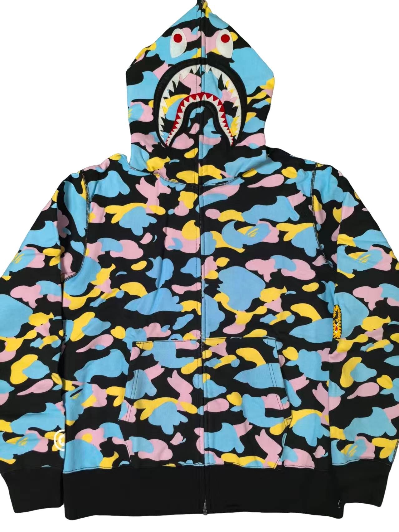Bape A Bathing Ape Multi Camo Shark Hoodie Size L Size US L / EU 52-54 / 3 - 1 Thumbnail