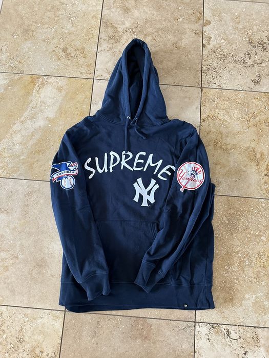 Supreme 2025 yankees hoodie