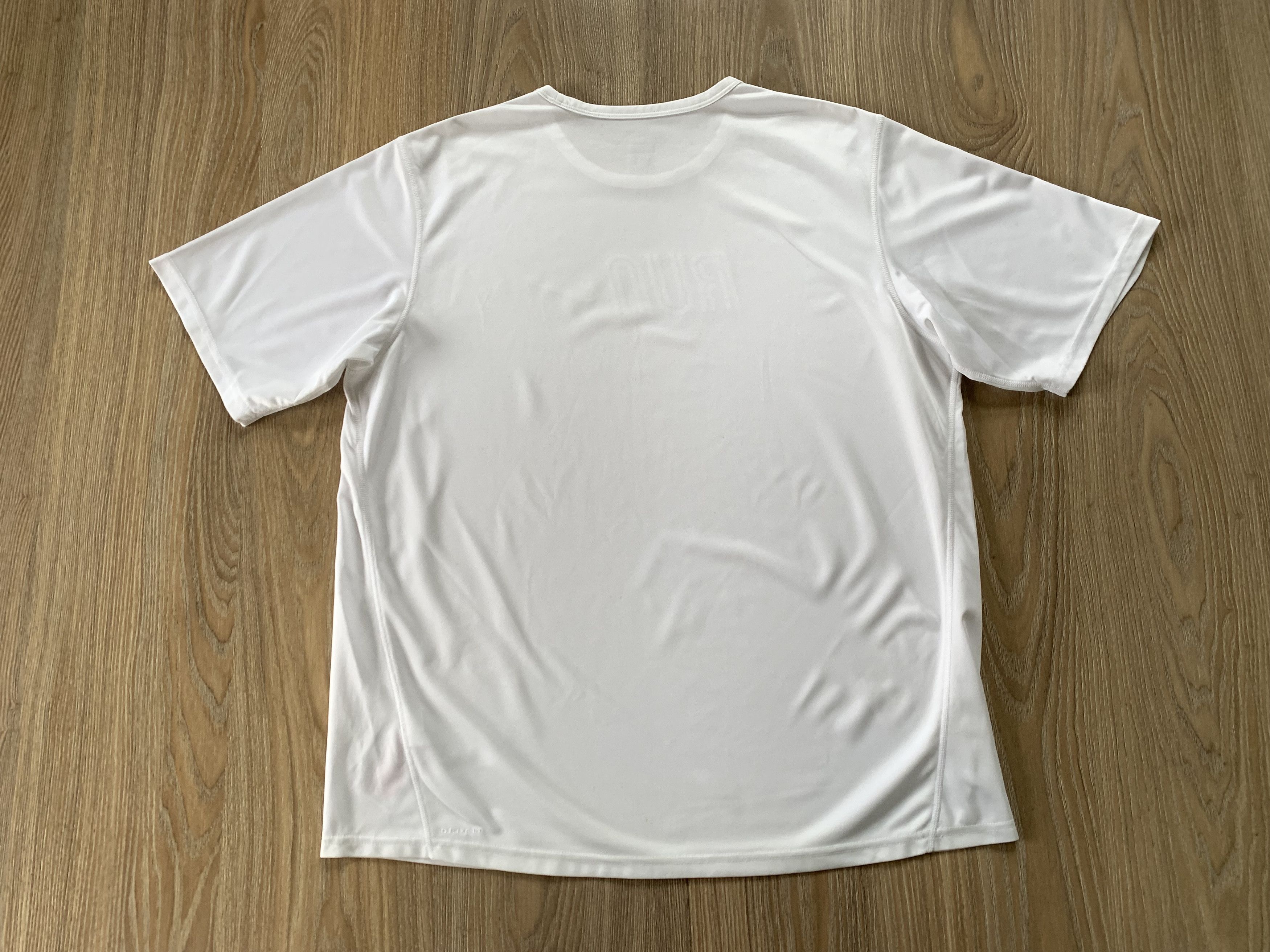 Nike × Vintage Nike Fit Dry White Reflective Logo T Shirt Size US XL / EU 56 / 4 - 3 Thumbnail