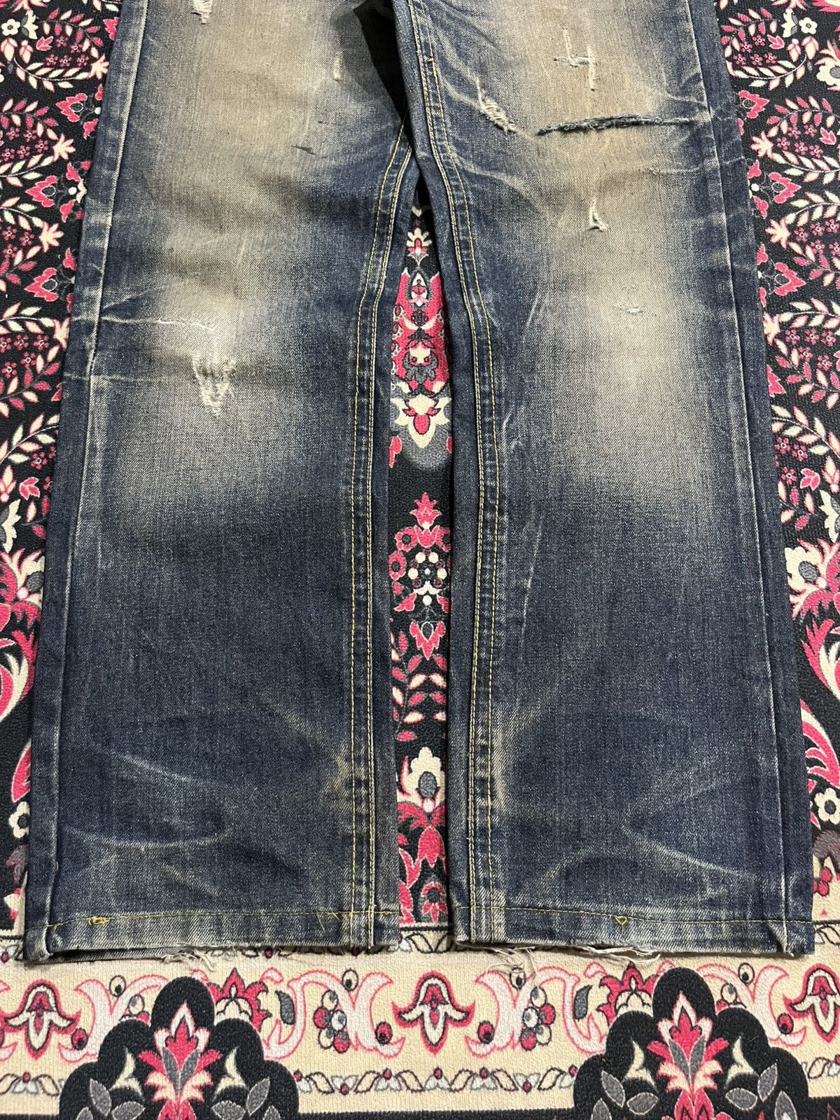 Affliction Japanese Be Ambition White Cross “Ambition” Slogan Jeans Size US 30 / EU 46 - 12 Thumbnail