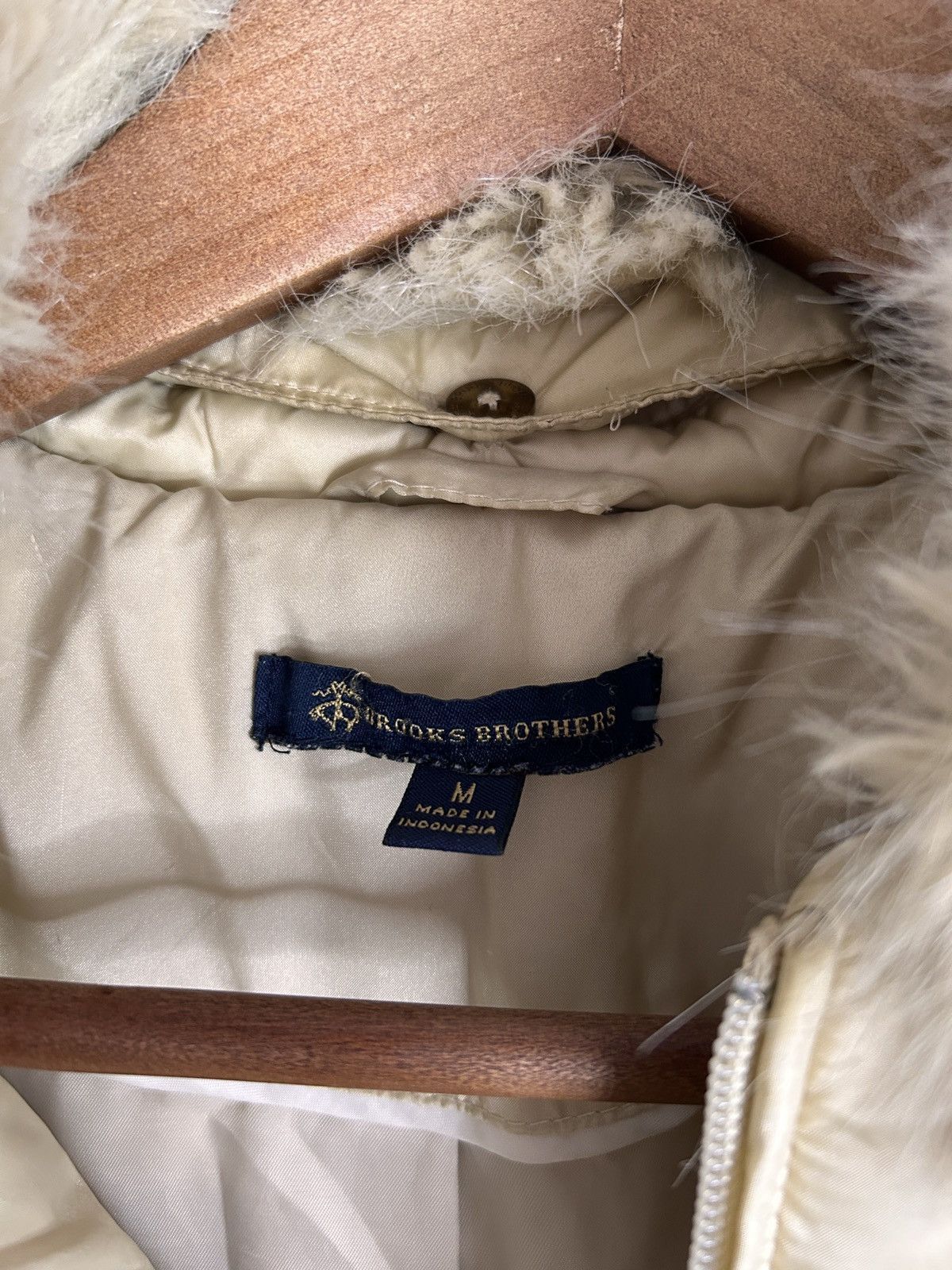 Brooks Brothers Brooks Brothers Down Filled Coat with Faux Fur Collar Size M / US 6-8 / IT 42-44 - 4 Thumbnail