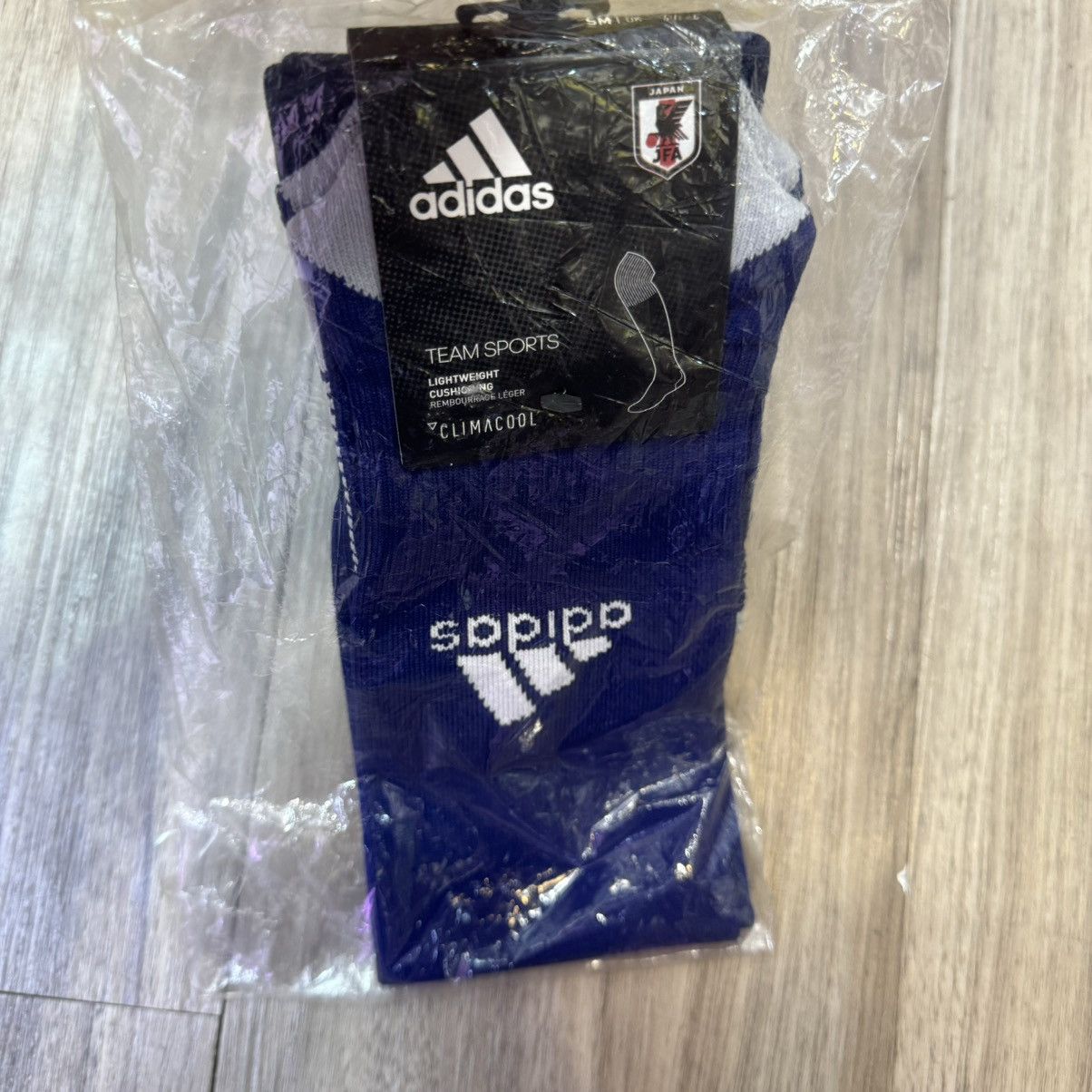 Adidas Japan World Cup 2018 home shirt full set (Bnwt) Size US M / EU 48-50 / 2 - 14 Thumbnail