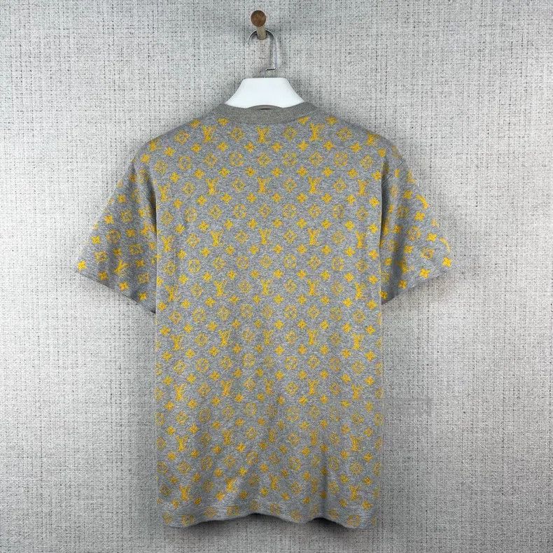 Louis Vuitton Louis Vuitton 25 New Three Flowers Full Print Knit Round N Size US S / EU 44-46 / 1 - 3 Thumbnail
