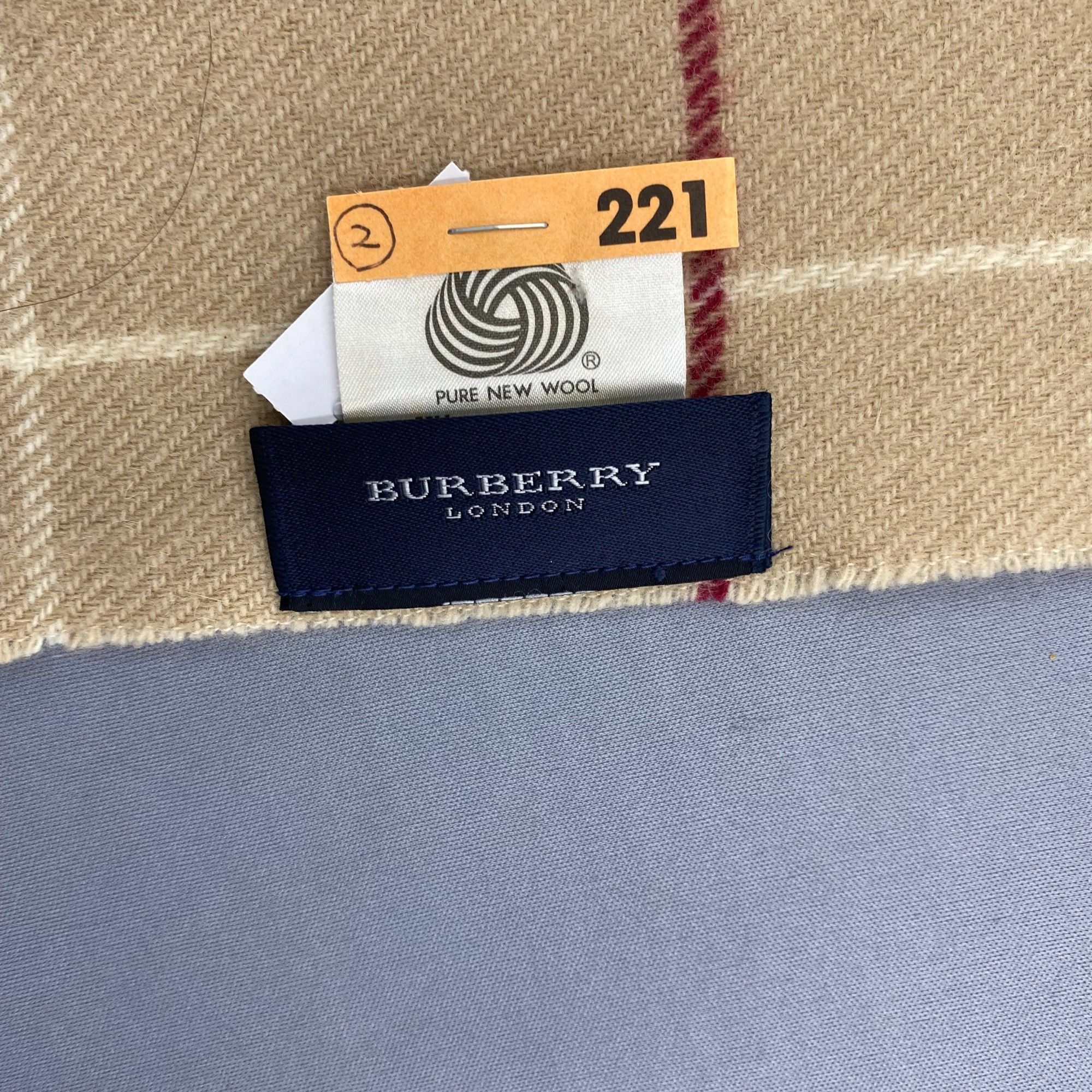 Burberry Vintage Burberry Scarf Muffler Wool Stole Wraps Scarves Size ONE SIZE - 6 Thumbnail