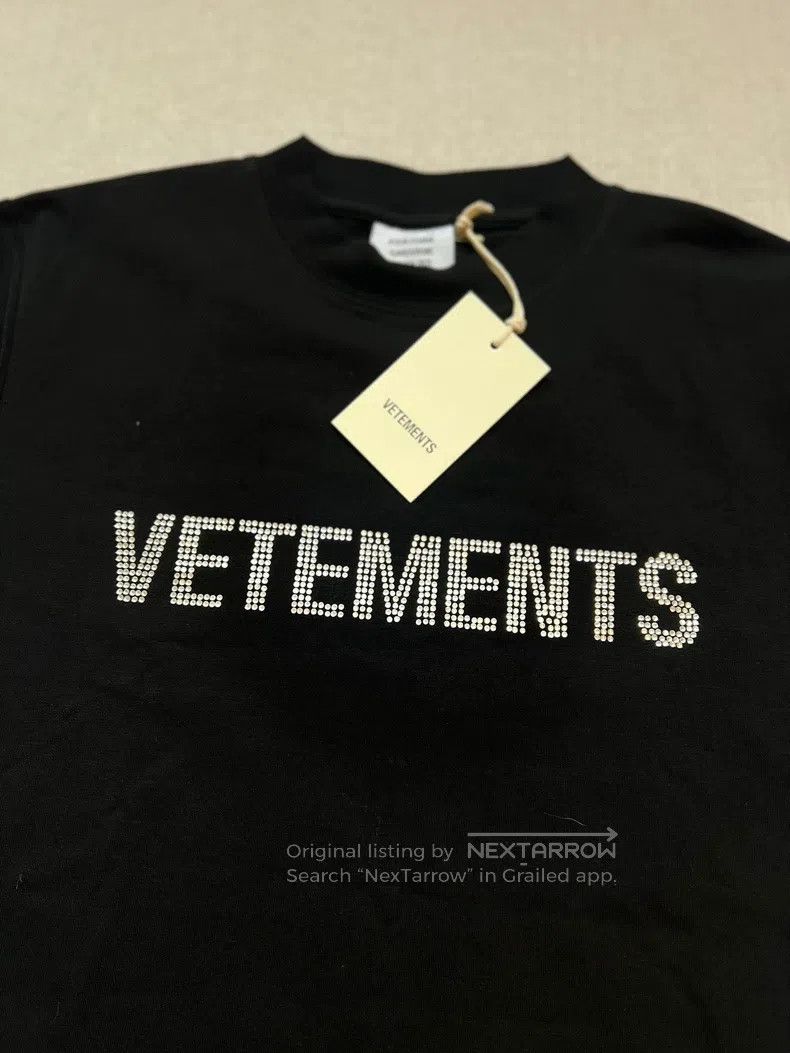 Vetements Vetements Black Rhinestone Letter Logo T-shirt Size US L / EU 52-54 / 3 - 3 Thumbnail