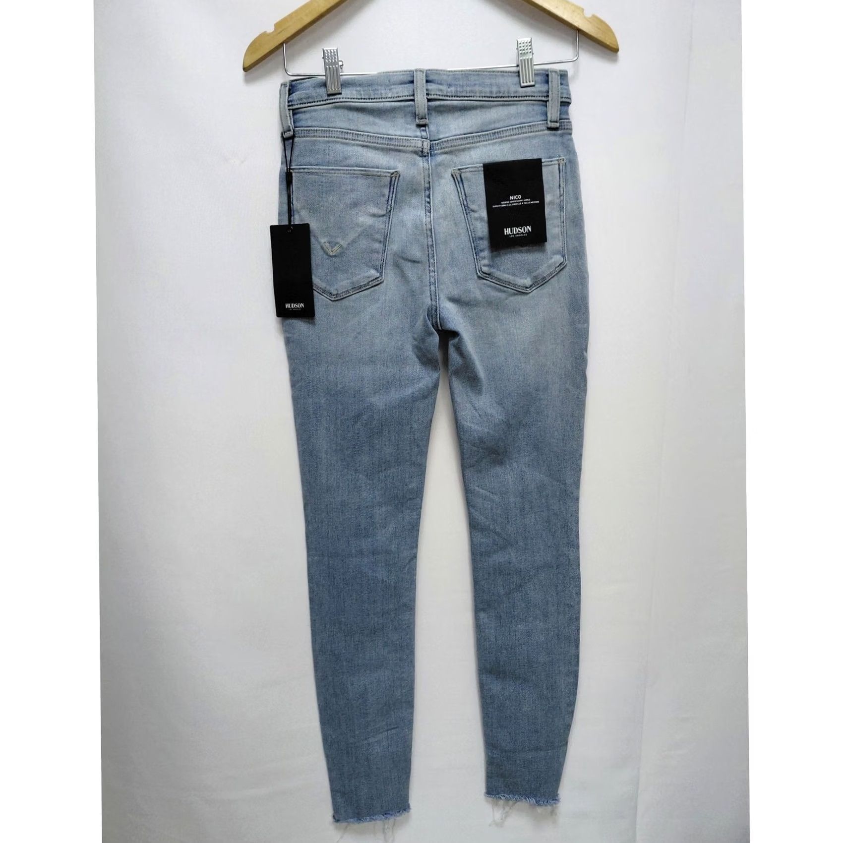 Hudson HUDSON LOS ANGELES Nico Super Skinny Jeans Light Wash Denim 25 Women Size 25 NWT Hudson Nico Super Skinny Jeans Blue Regular Rise Skinny Womens 25 Size 42" / US 20 - 2 Thumbnail