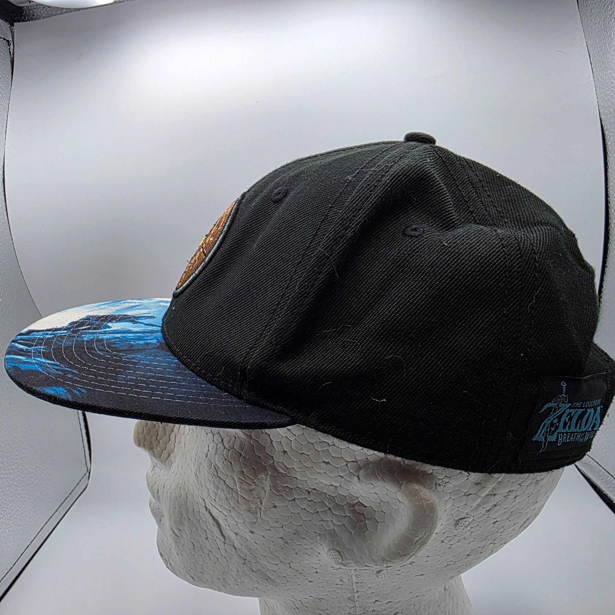 Nintendo Nintendo Zelda Breath Of The Wild Black Snapback Hat Video G Size ONE SIZE - 2 Thumbnail