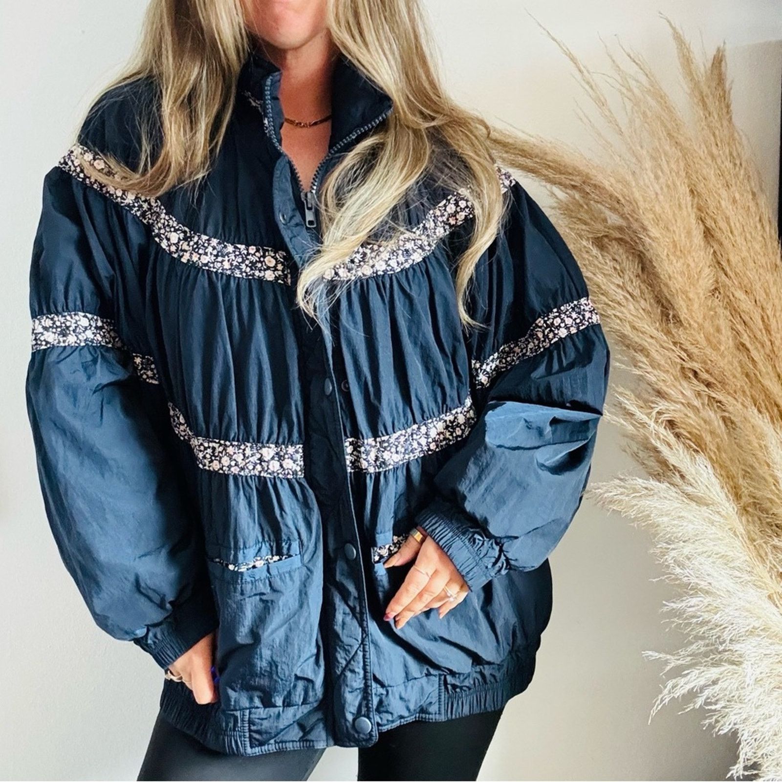 Free People FREE PEOPLE Navy White Floral Stripe $239 Puff Jacket Coat Size XL / US 12-14 / IT 48-50 - 6 Thumbnail