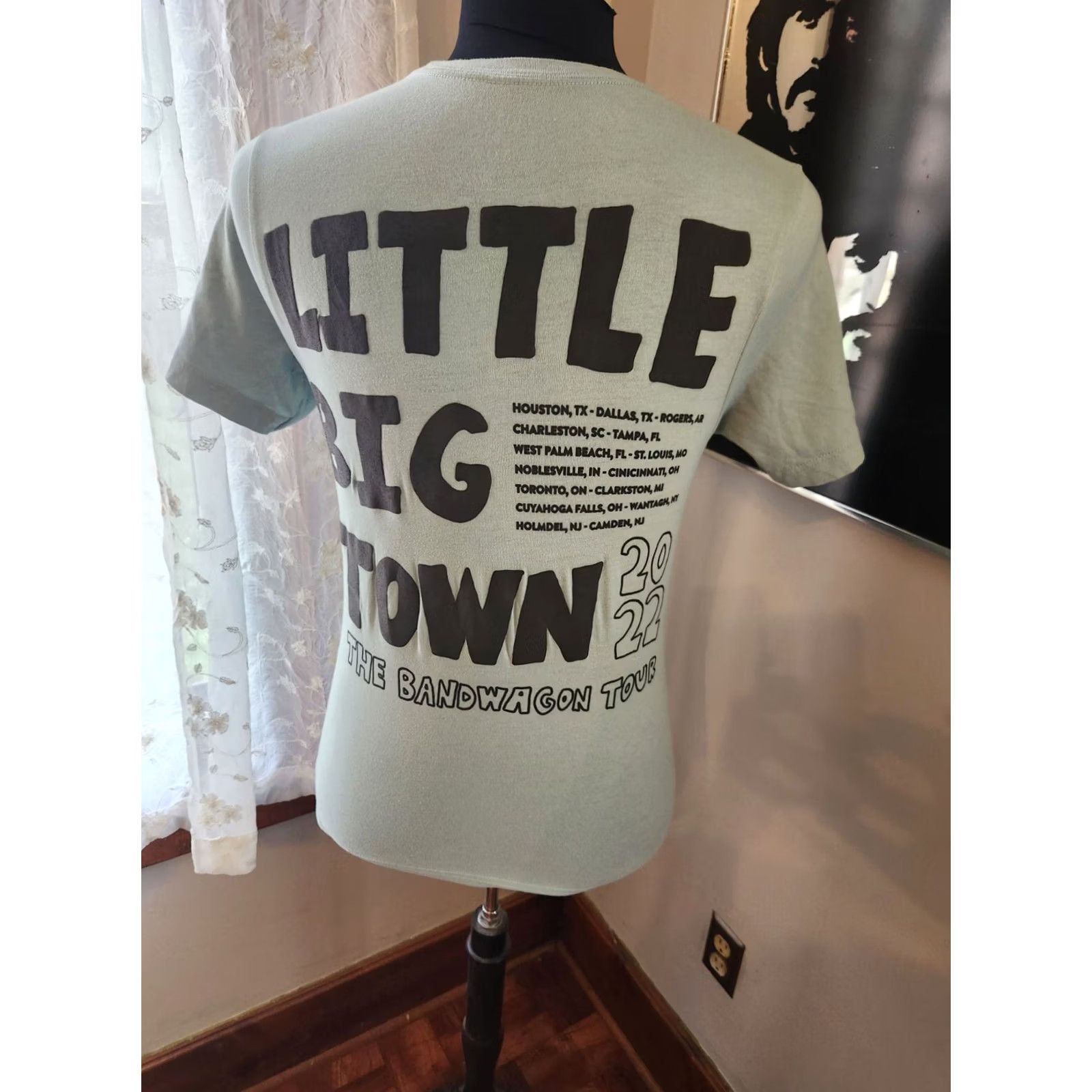 Vintage Little Big Town Bandwagon Concert Tour 2022 Shirt Mens Small Blue Cotton T-Shirt Music Crew Neck Short Sleeve Double-Sided Tagless Size US S / EU 44-46 / 1 - 2 Thumbnail