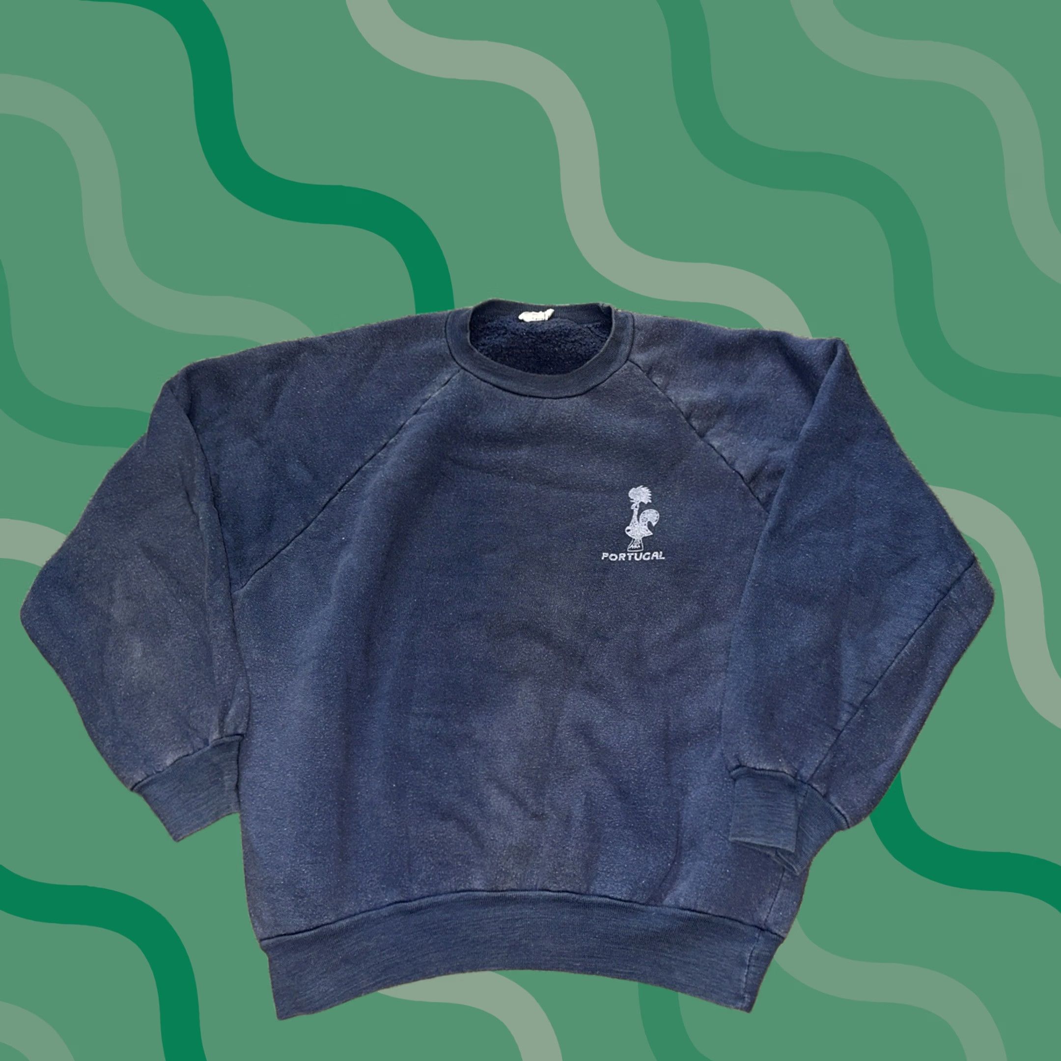 Vintage VINTAGE Portugal Sweatshirt Mens Large Pullover Faded Skater 80s 90s Blue Logo Graphic Print Regular Fit Mens Size US S / EU 44-46 / 1 - 1 Thumbnail