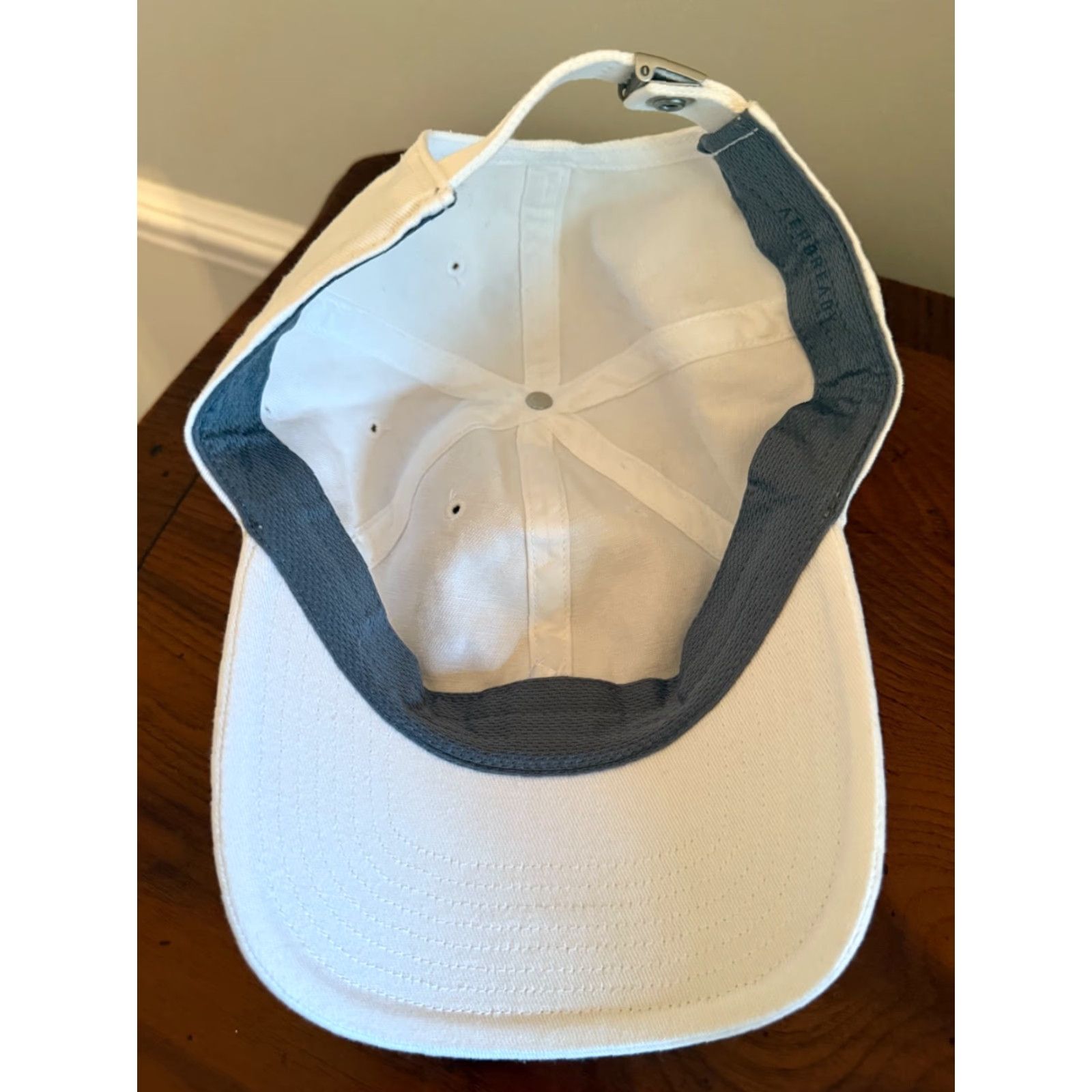 Adidas ADIDAS CLIMALITE hat white-on-white adjustable cotton cap Baseball Cap Unisex Adults 100% Cotton Adjustable White Mens Womens Boys Girls Size ONE SIZE - 4 Thumbnail