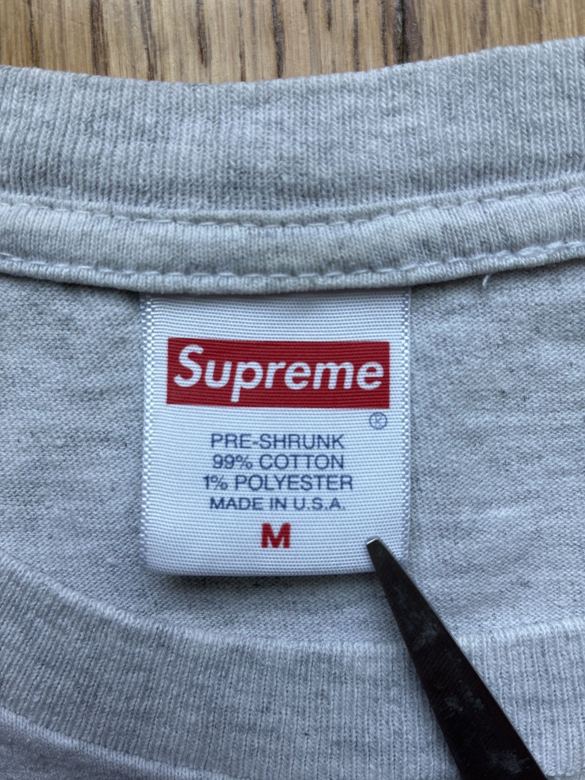 Supreme Supreme Tupac Hologram Tee Sz M Size US M / EU 48-50 / 2 - 5 Thumbnail