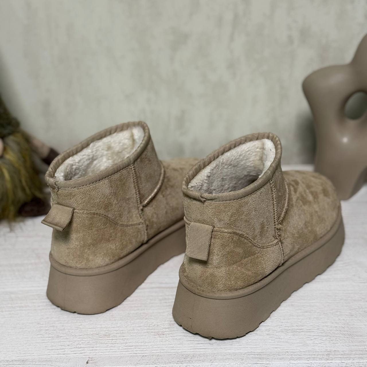 20471120 Women's beige suede UGG boots, size 37 Size US 8 / IT 38 - 5 Thumbnail
