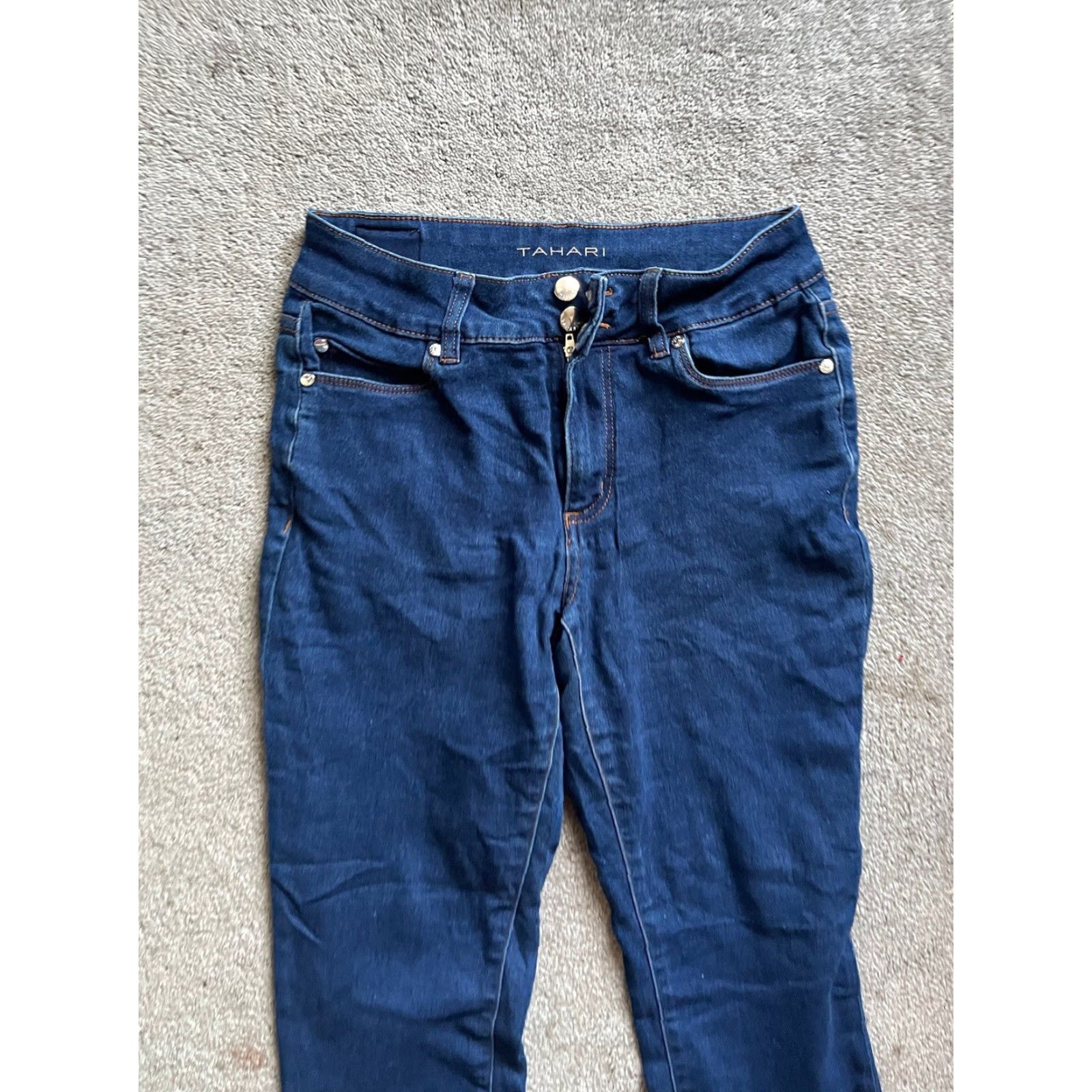 Vintage Tahari Jeans Women's Denim 6 Slim Mid Rise Classic Skinny Blue 5-Pocket Shaping Stretch Slimming Pockets Logo Tahari Jeans Kelly Classic Skinny Womens Size 28" / US 6 / IT 42 - 2 Thumbnail